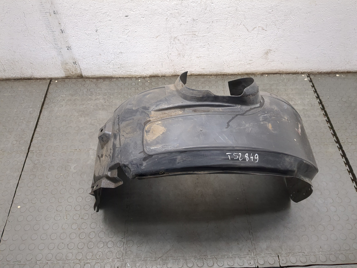 Локер передний левый