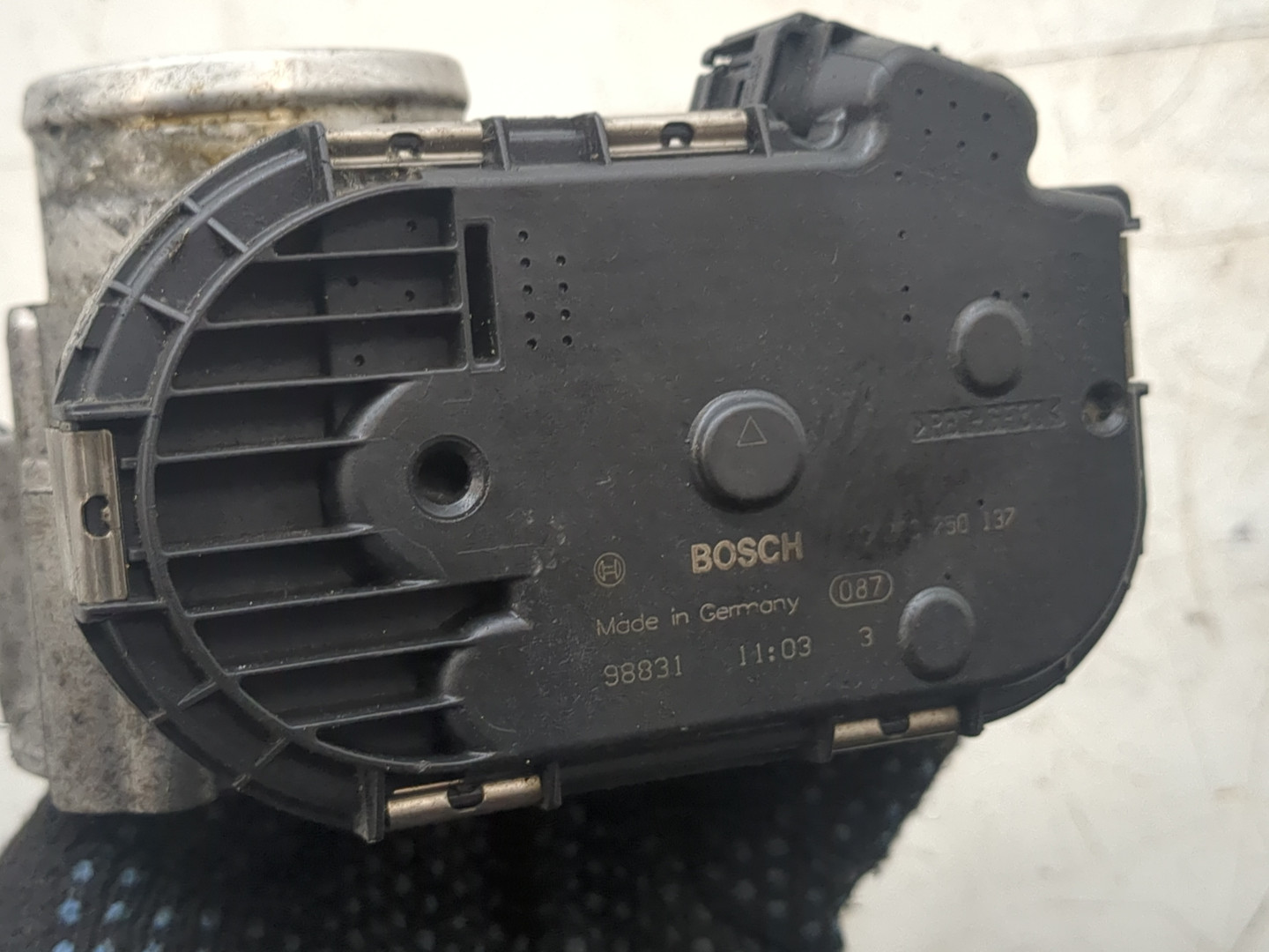 Заслонка дроссельная электрическая