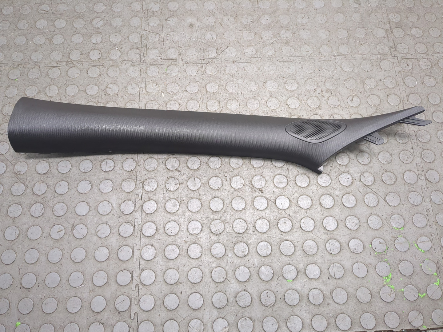 Обшивка стойки