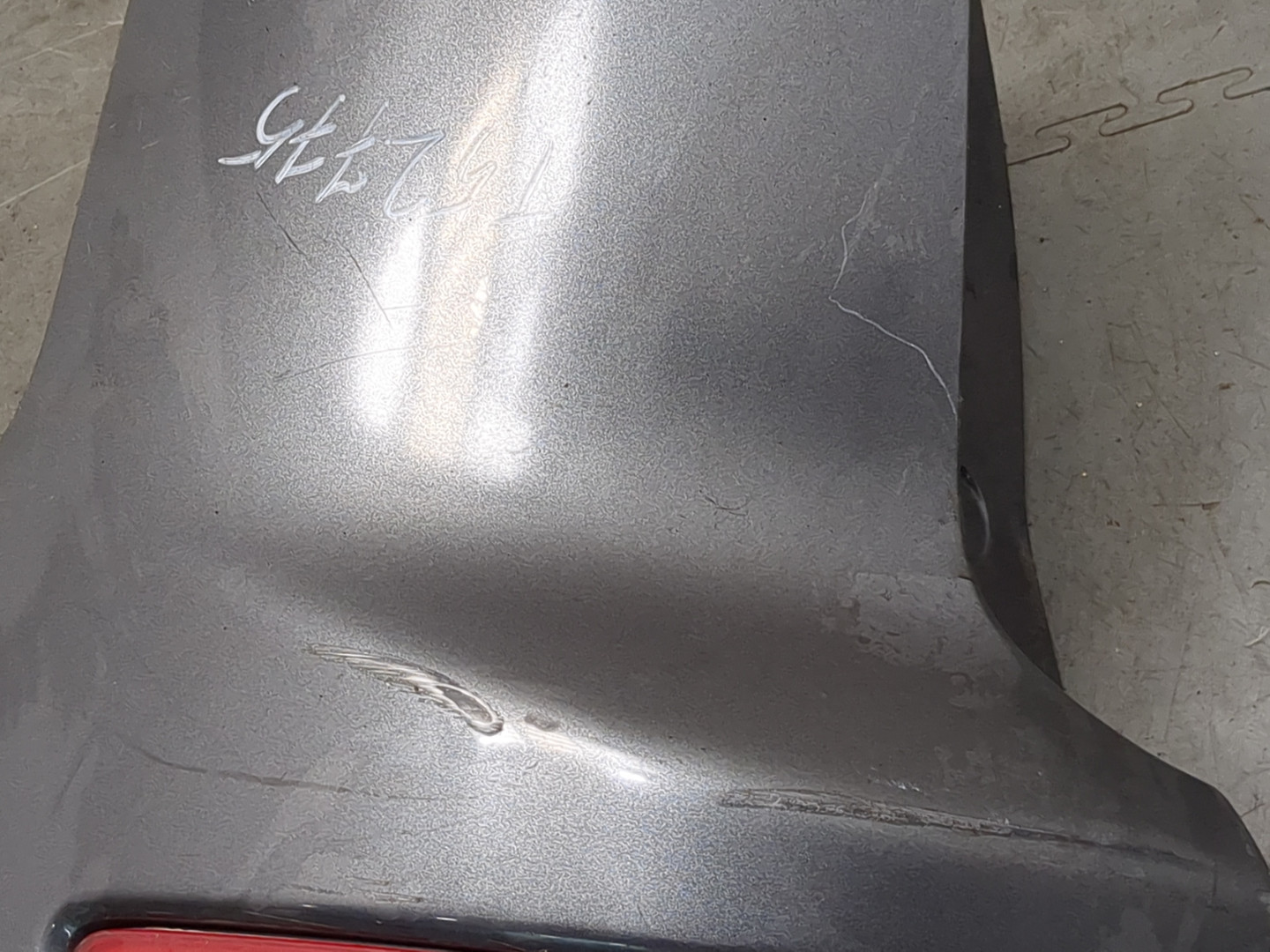 Накладка заднего бампера левая