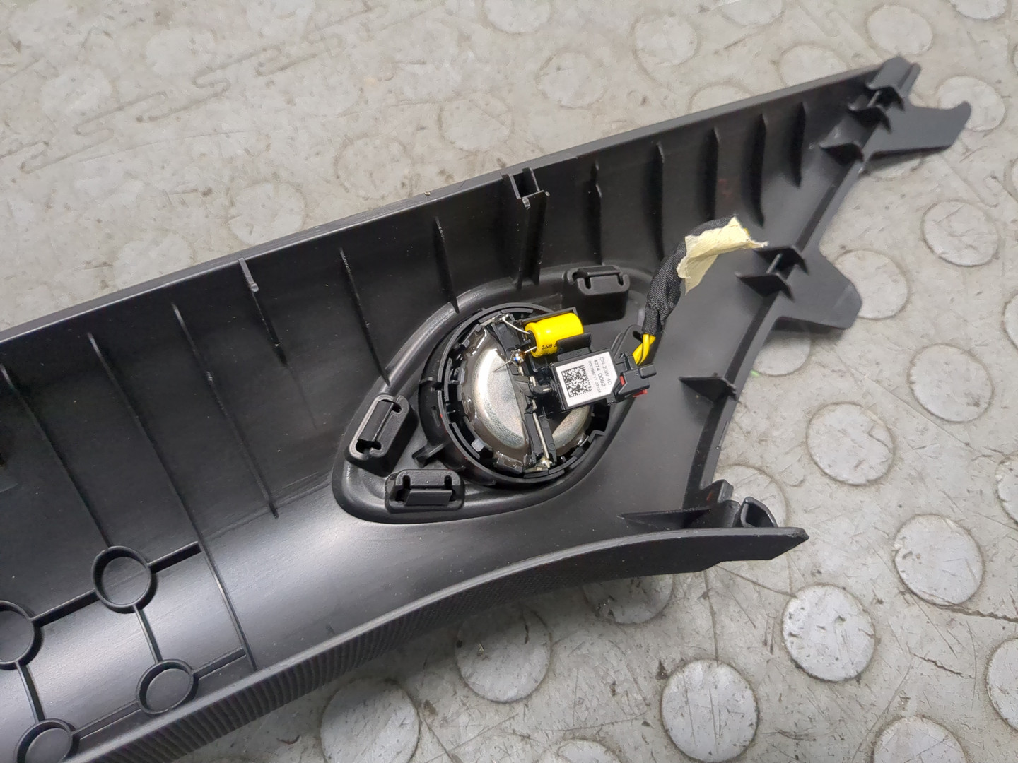 Обшивка стойки