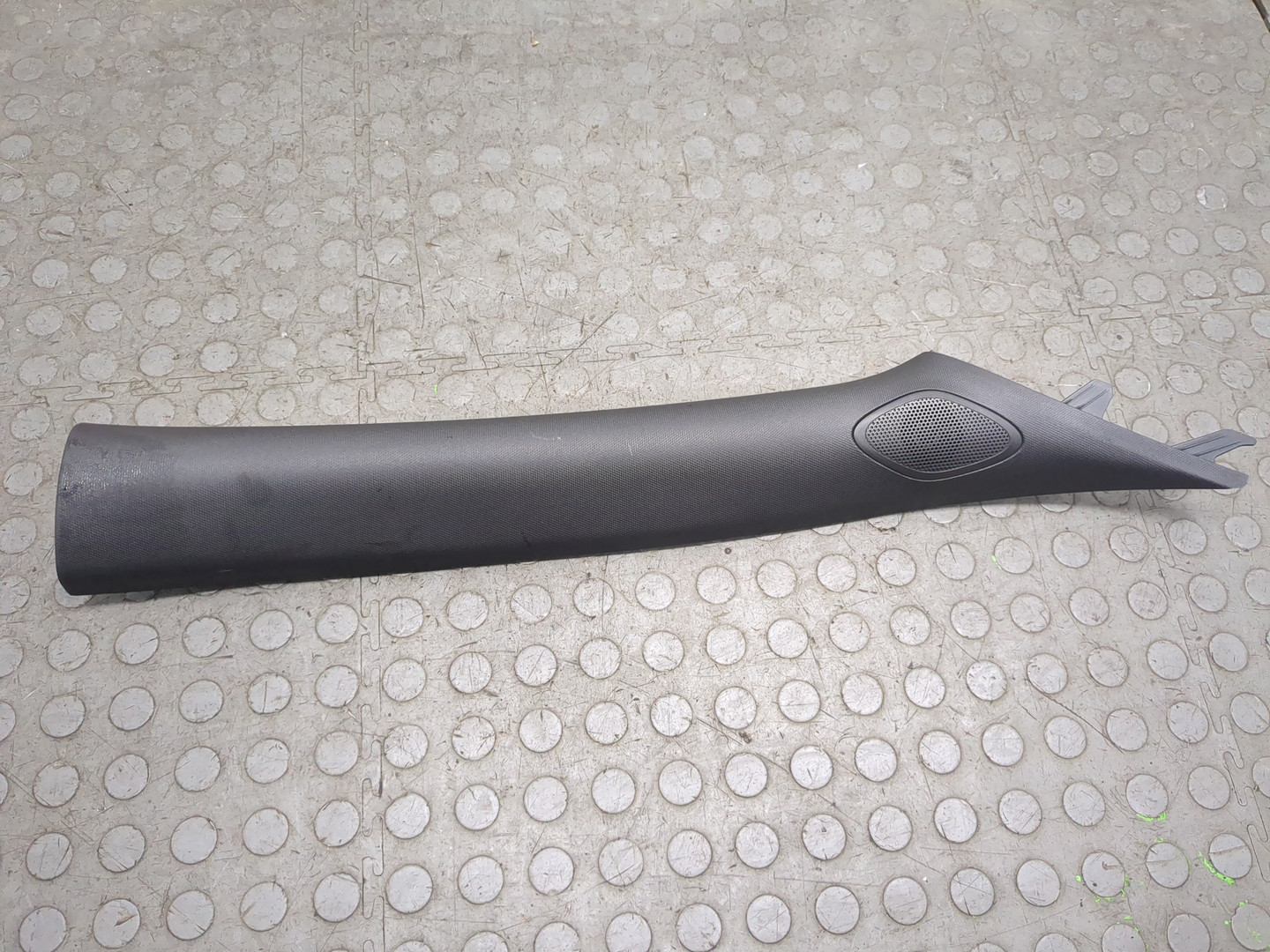 Обшивка стойки