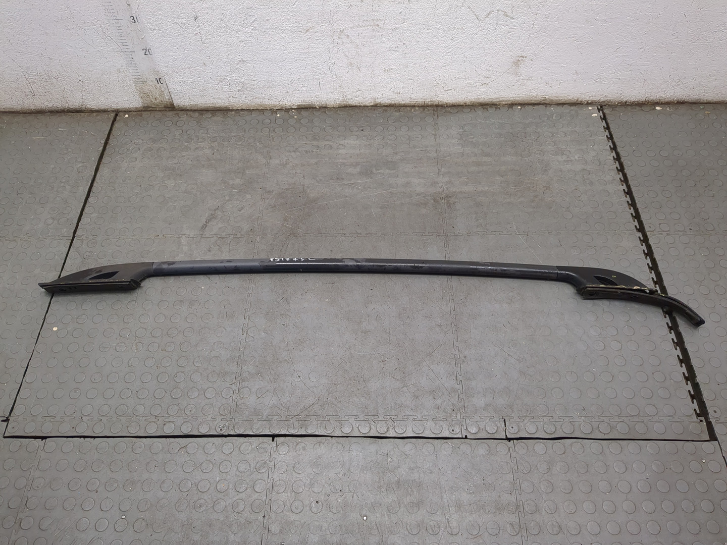 Рейлинг (релинг) левый (планка на крышу)