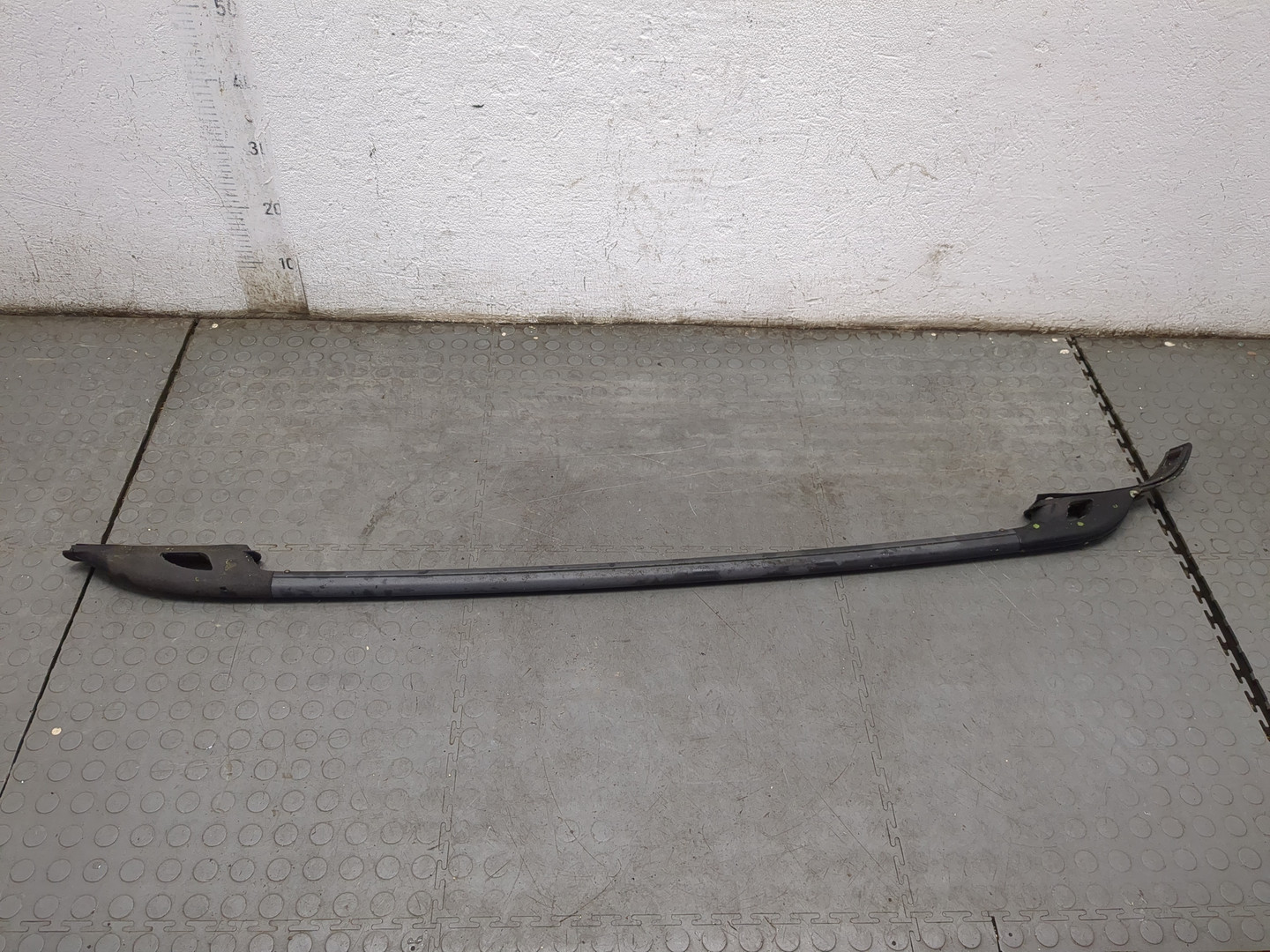 Рейлинг (релинг) левый (планка на крышу)