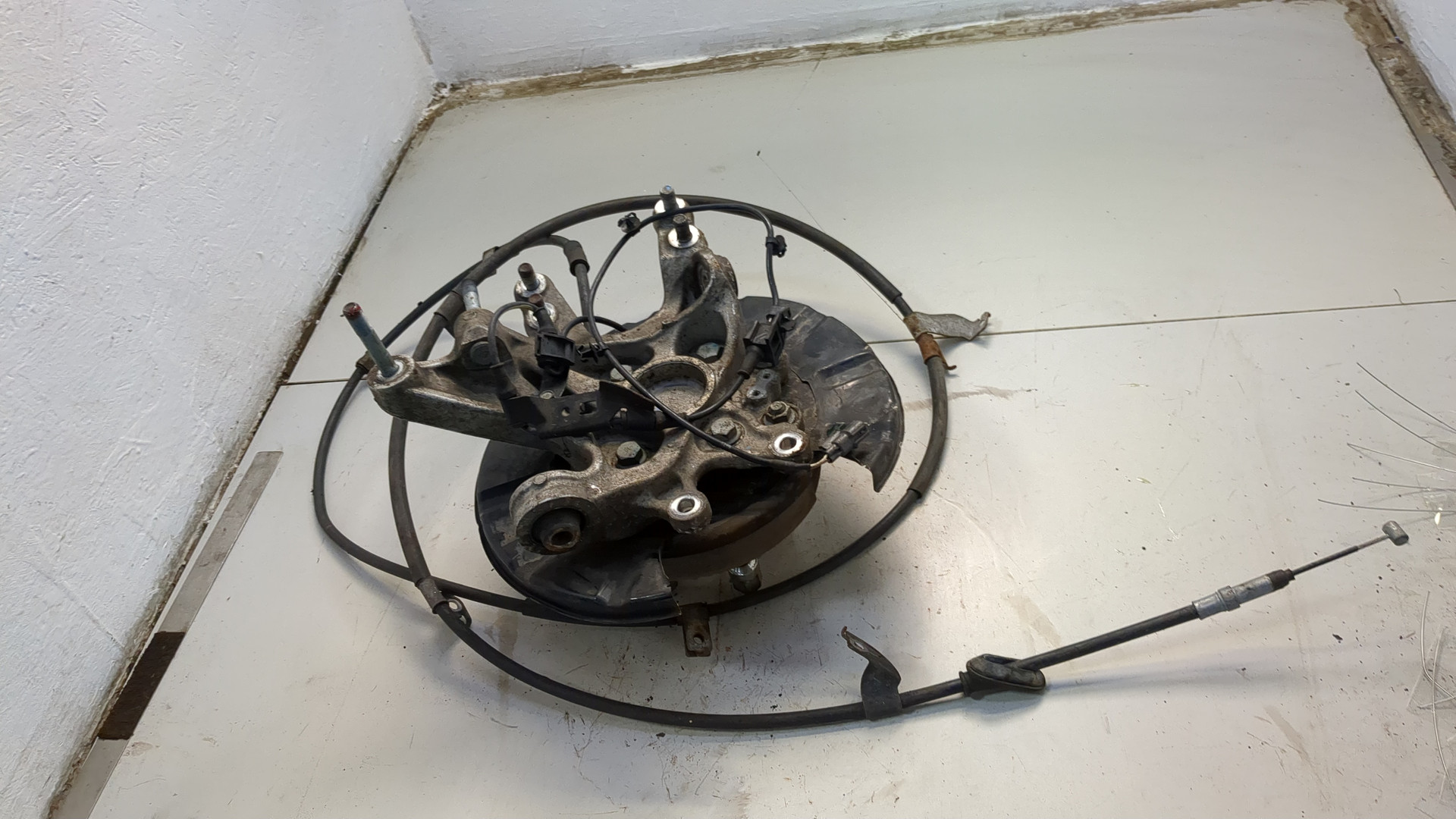 Кулак поворотный задний правый