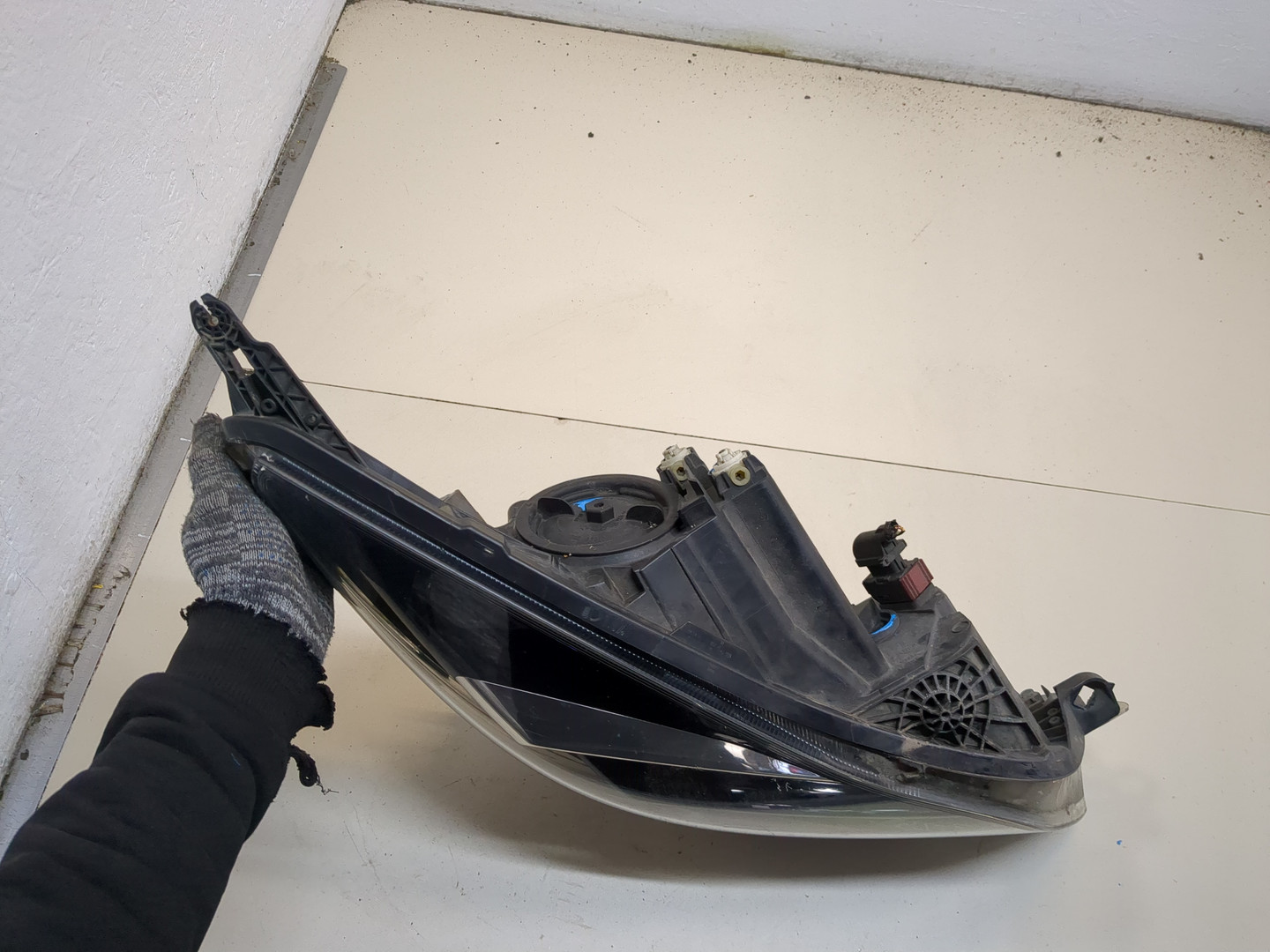 Фара правая