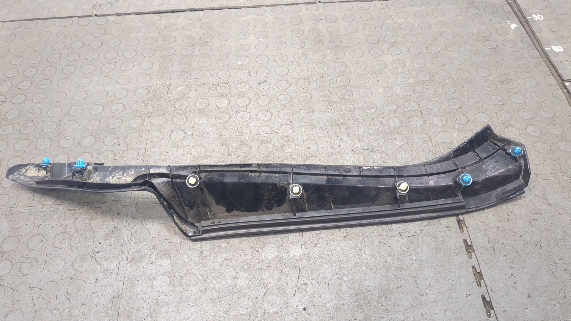 Обшивка багажника