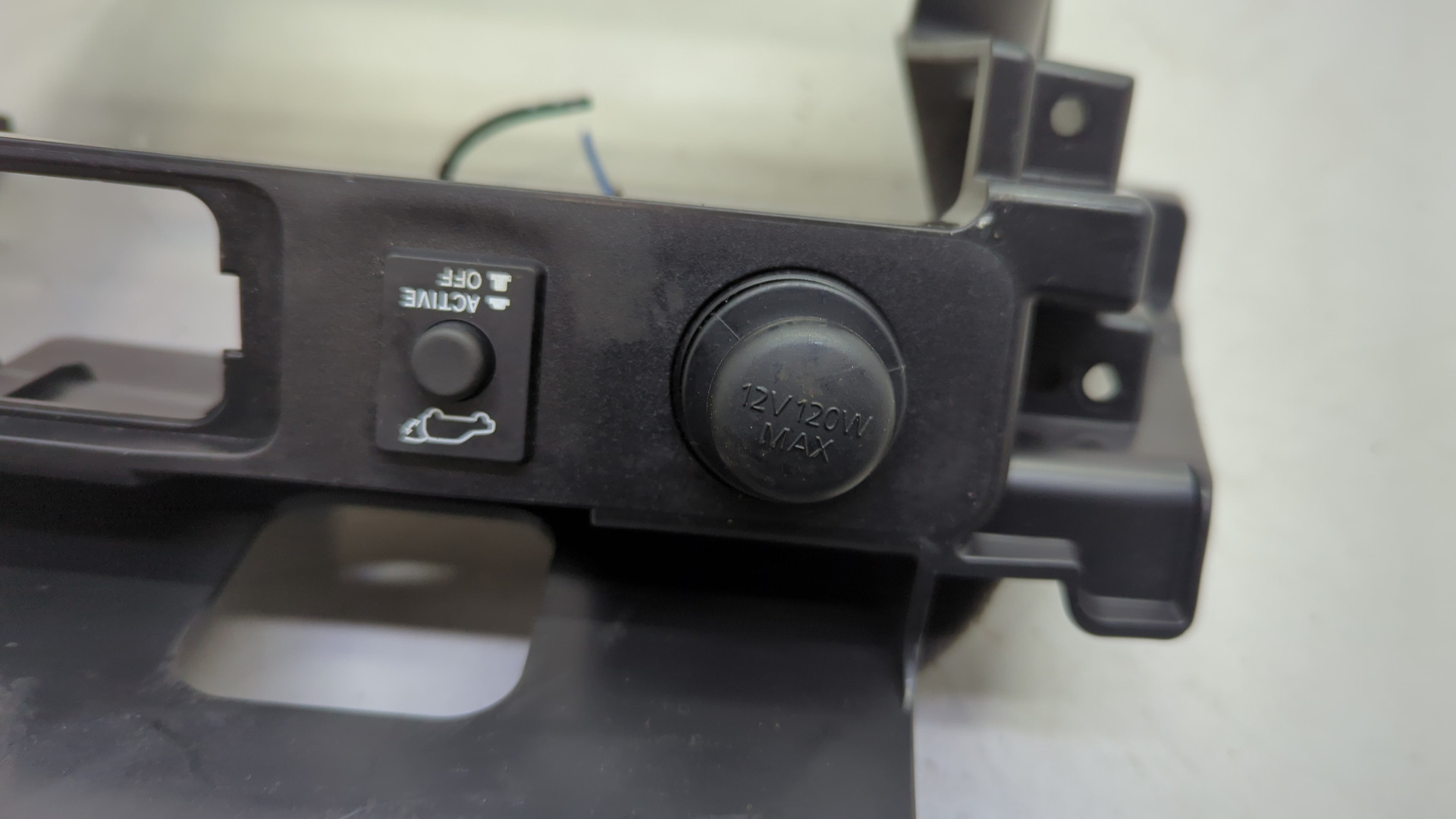 Кронштейн (сопут. товар)