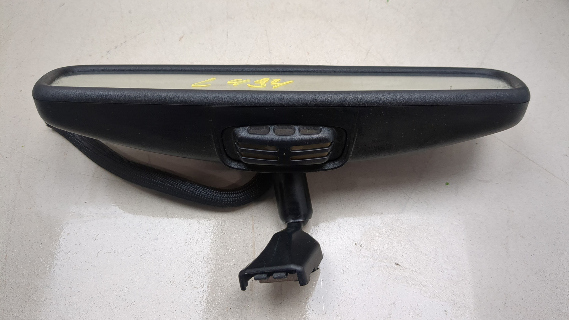 Зеркало заднего вида