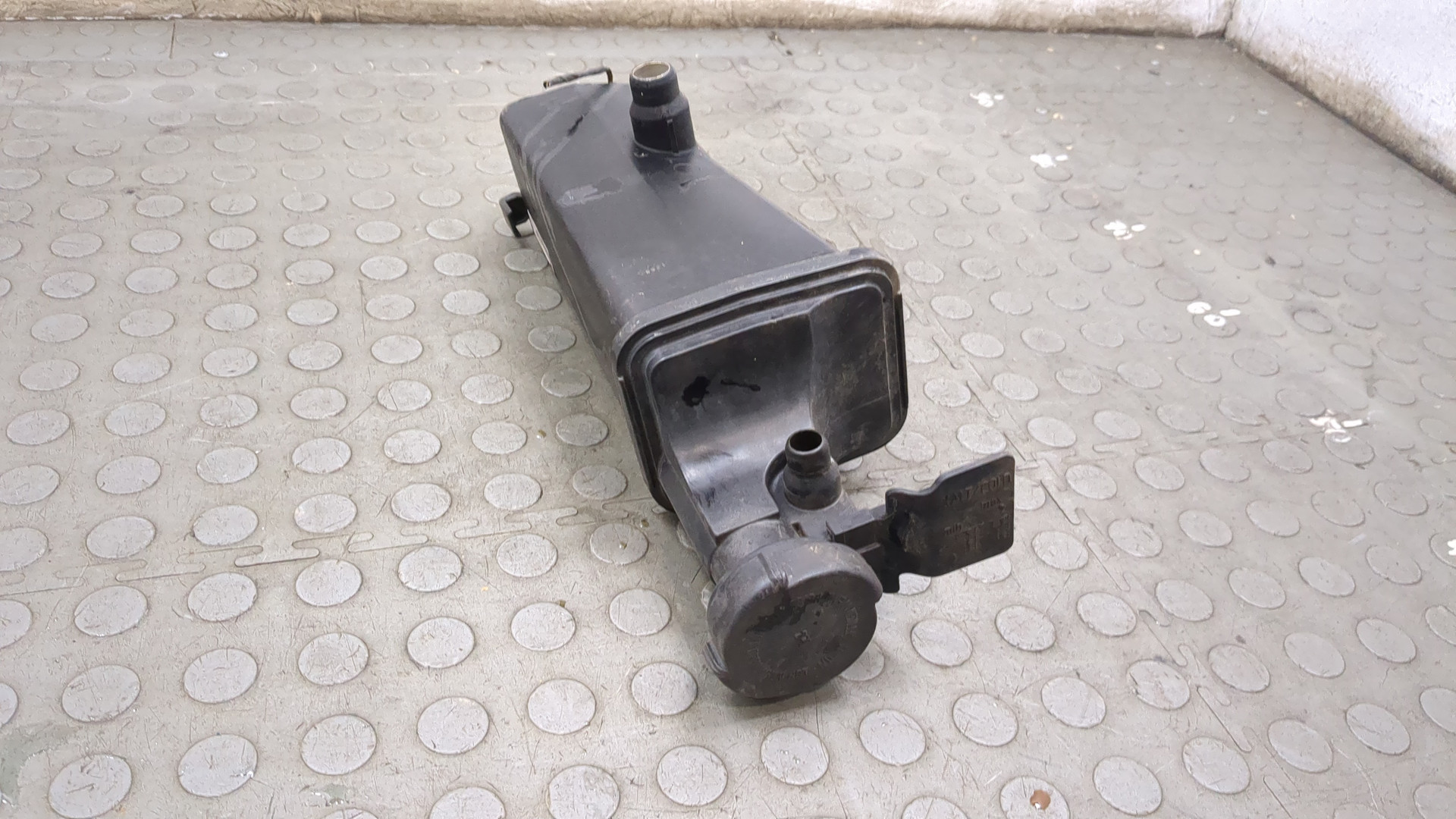 Бачок расширительный