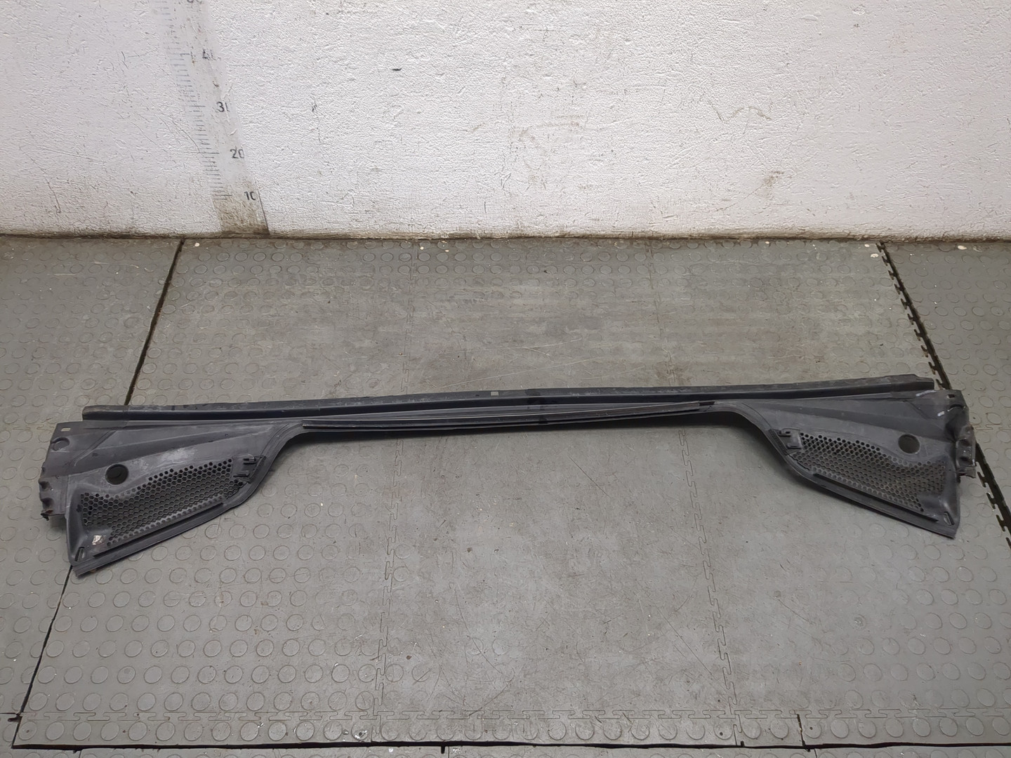 Решетка стеклоочистителей (Жабо)