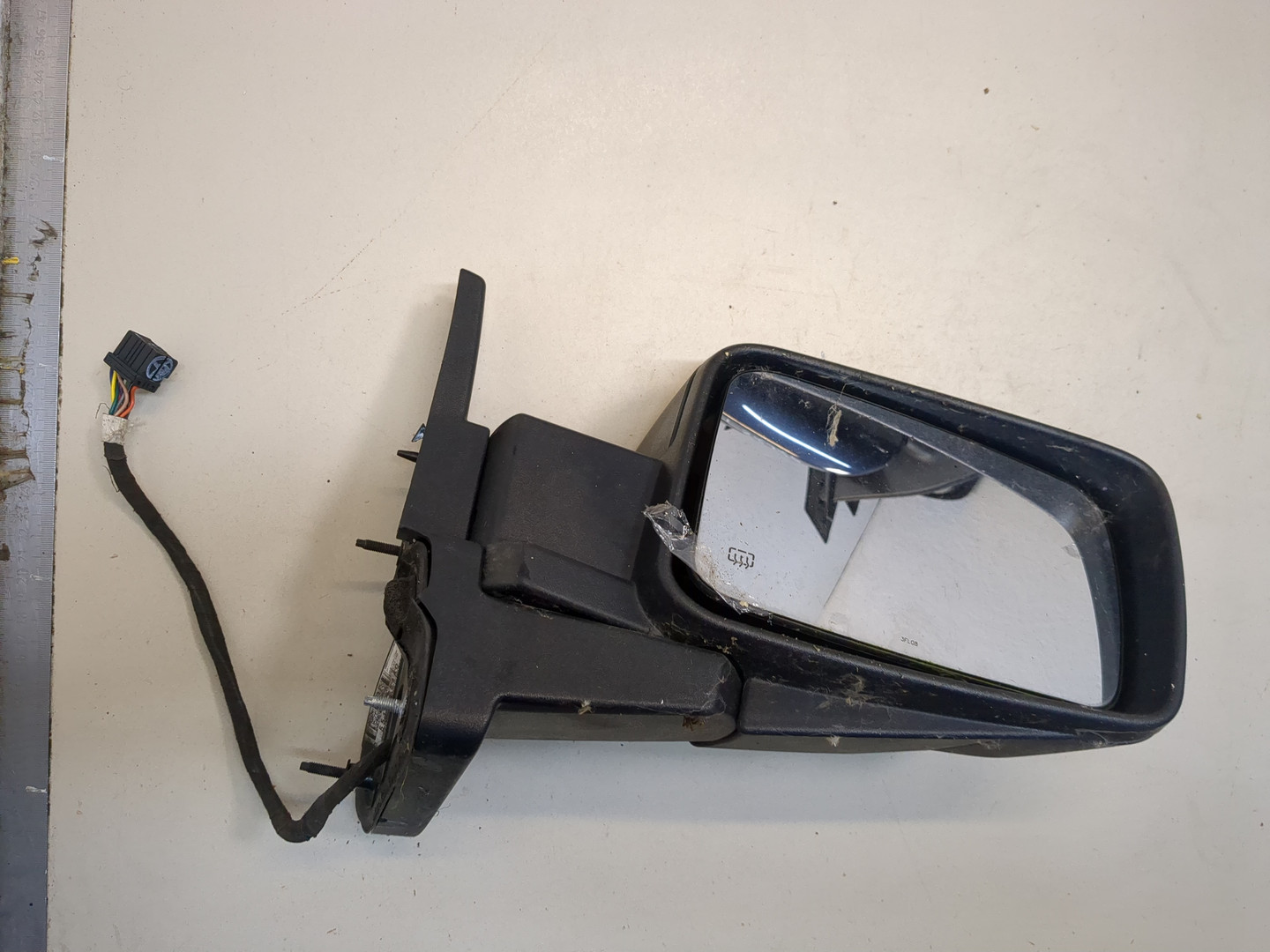 Зеркало правое электрическое