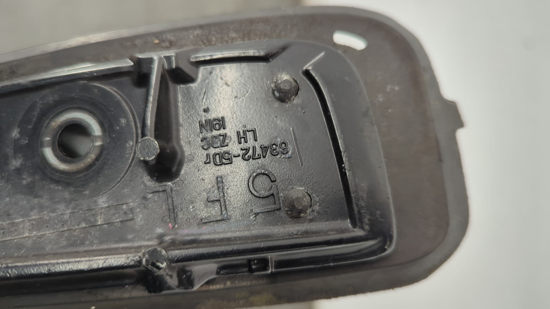 Рейлинг (релинг) левый (планка на крышу)