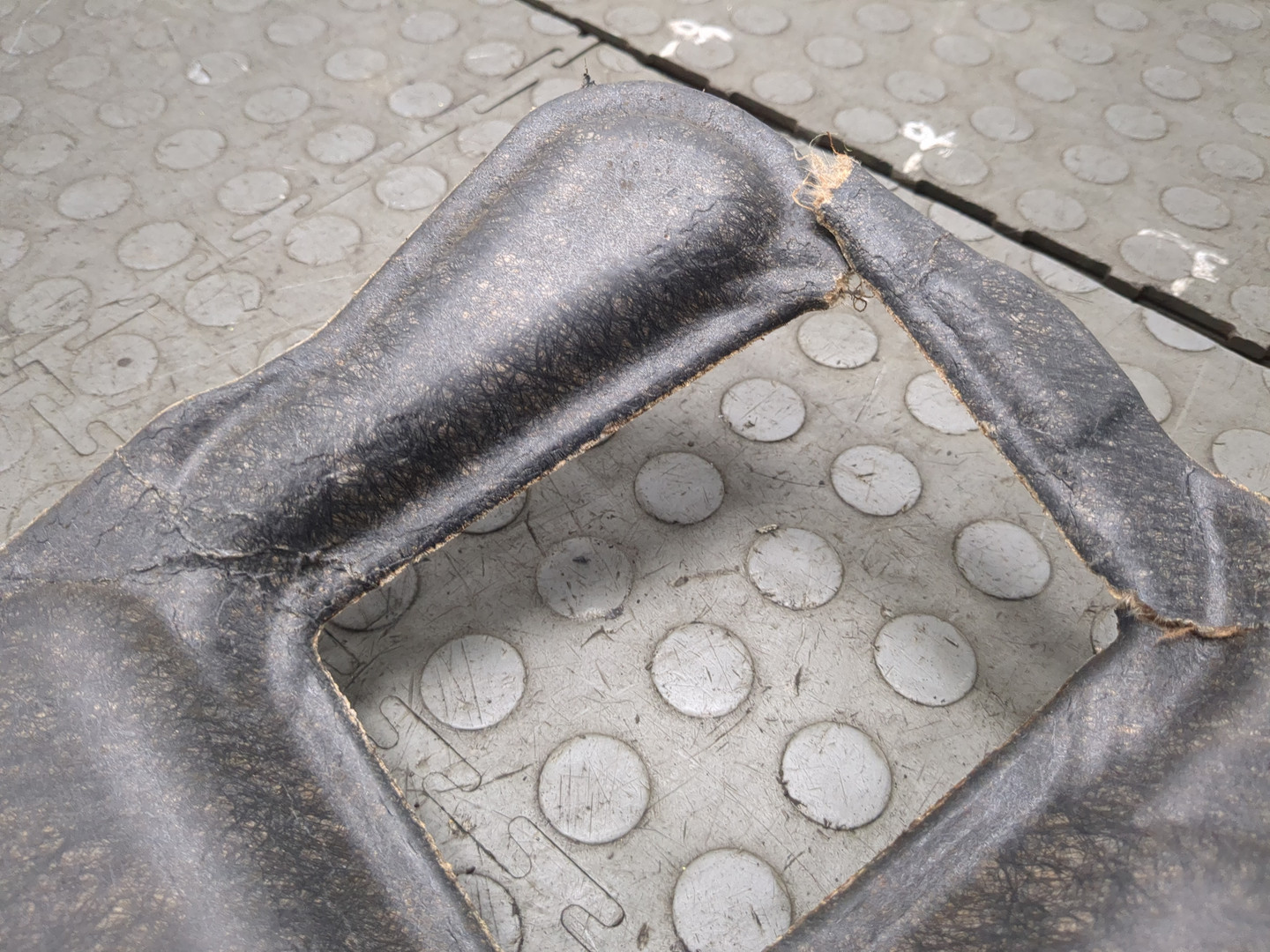 Шумоизоляция капота