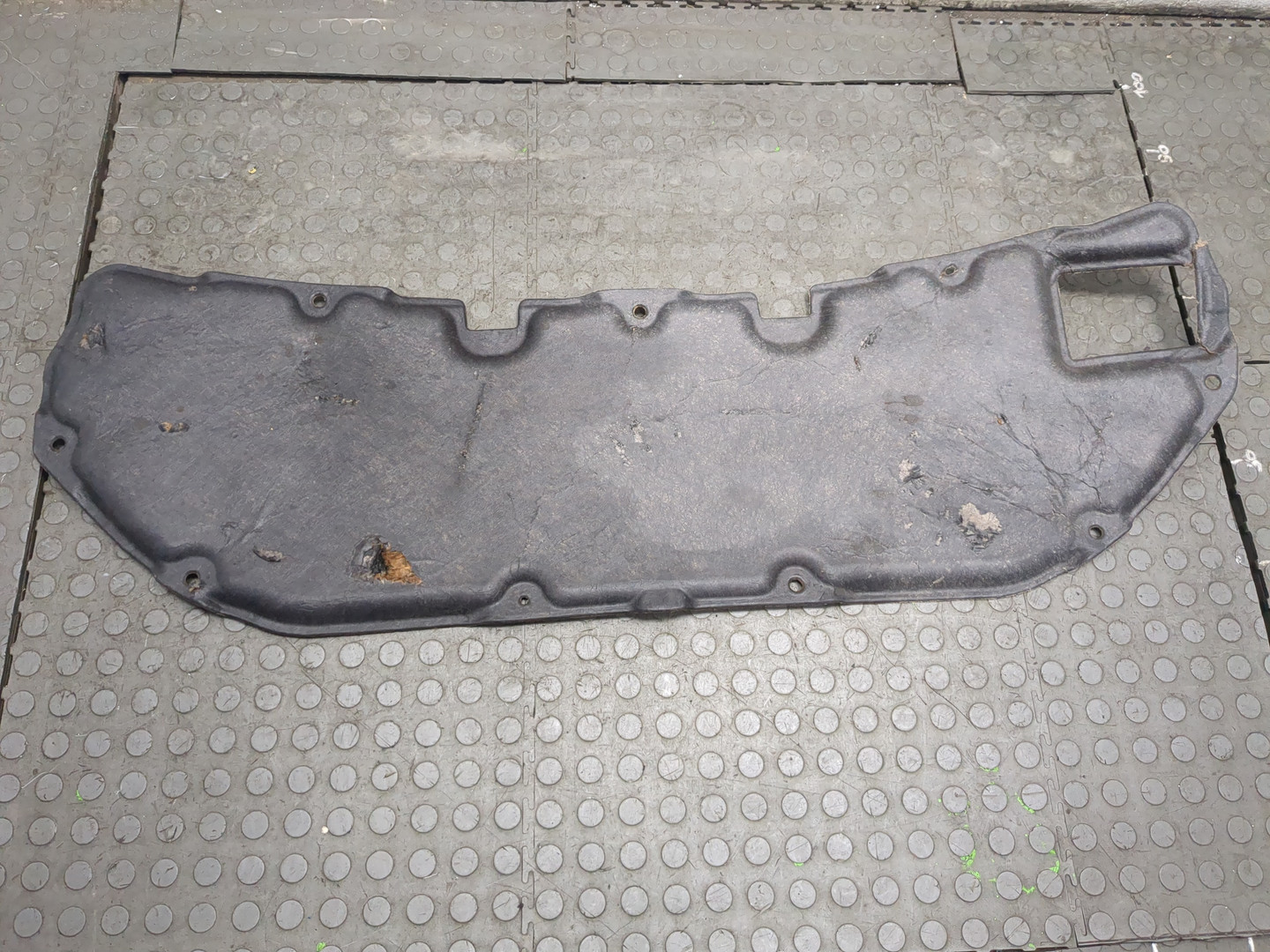 Шумоизоляция капота