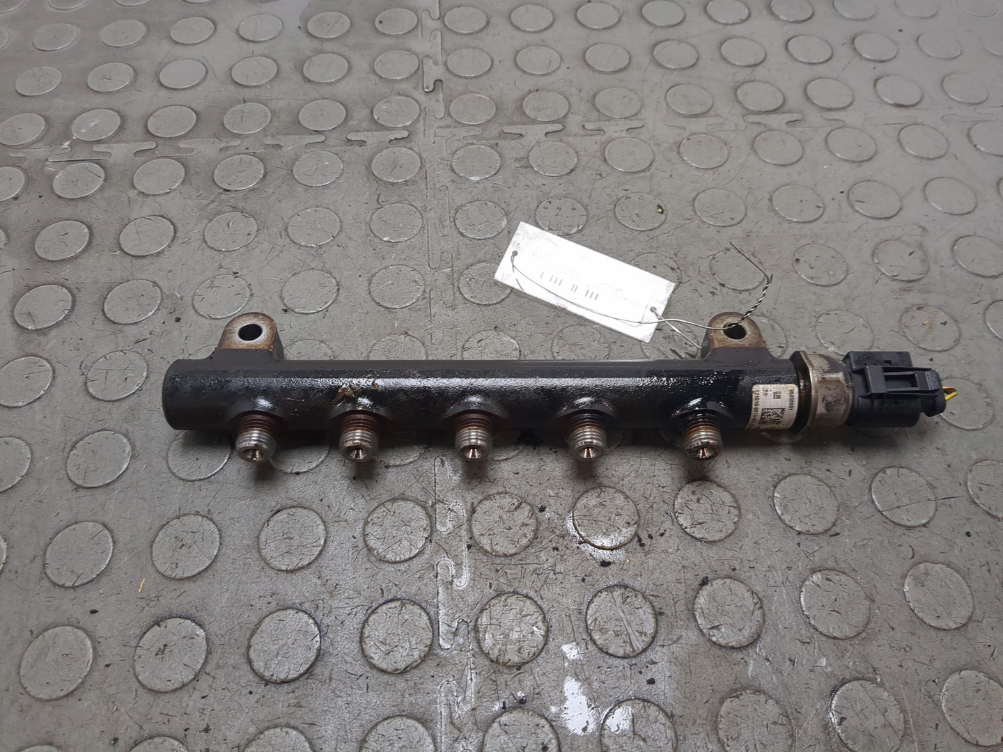 Рейка топливная (рампа)