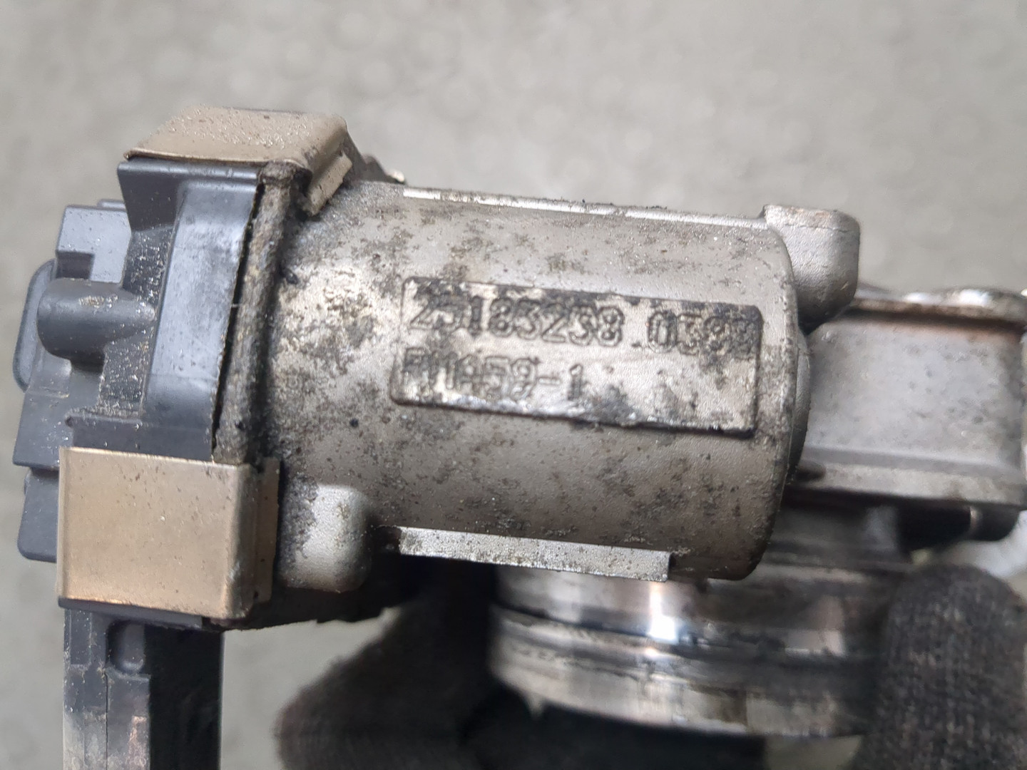 Заслонка дроссельная электрическая