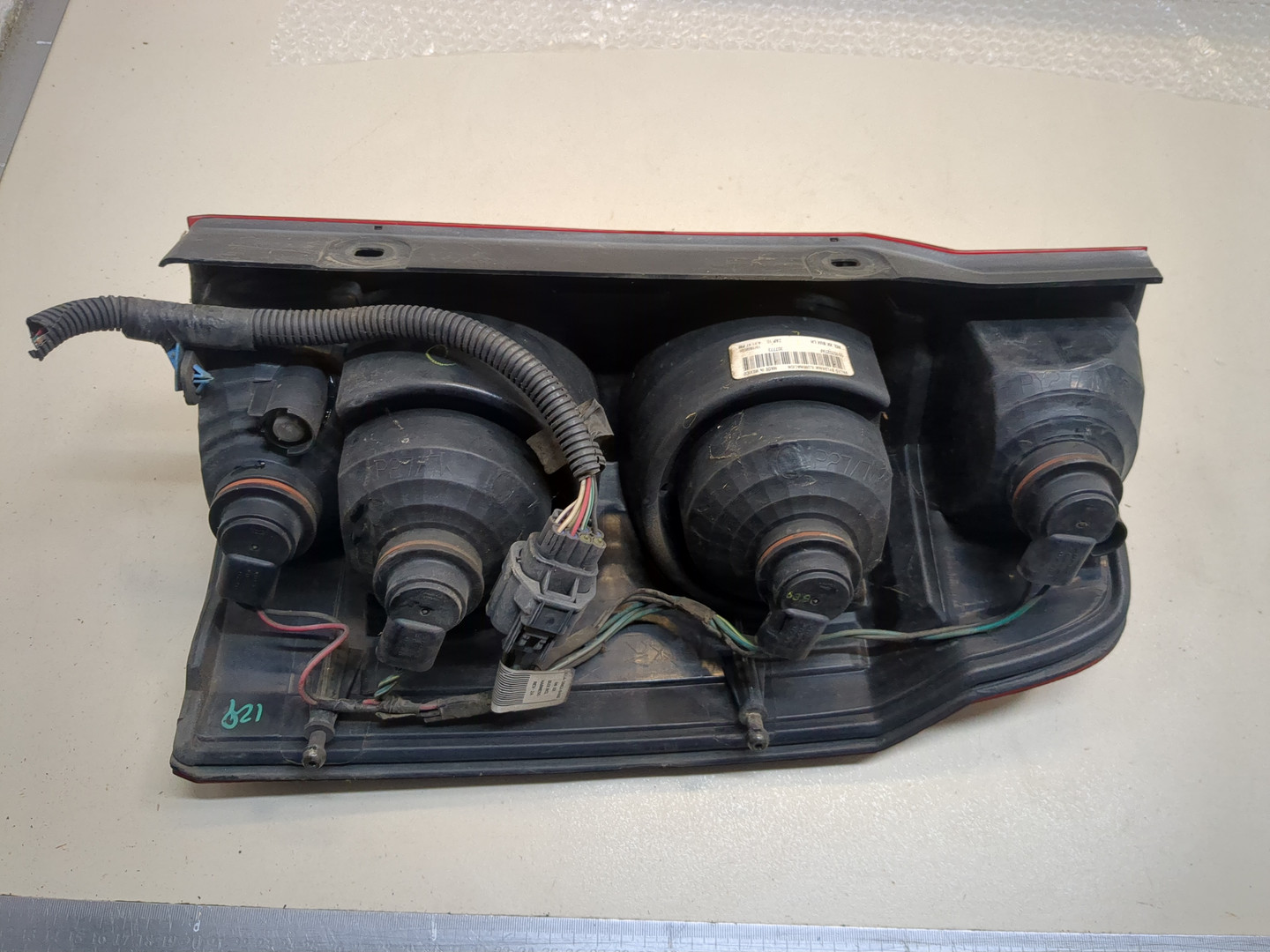 Фонарь задний левый