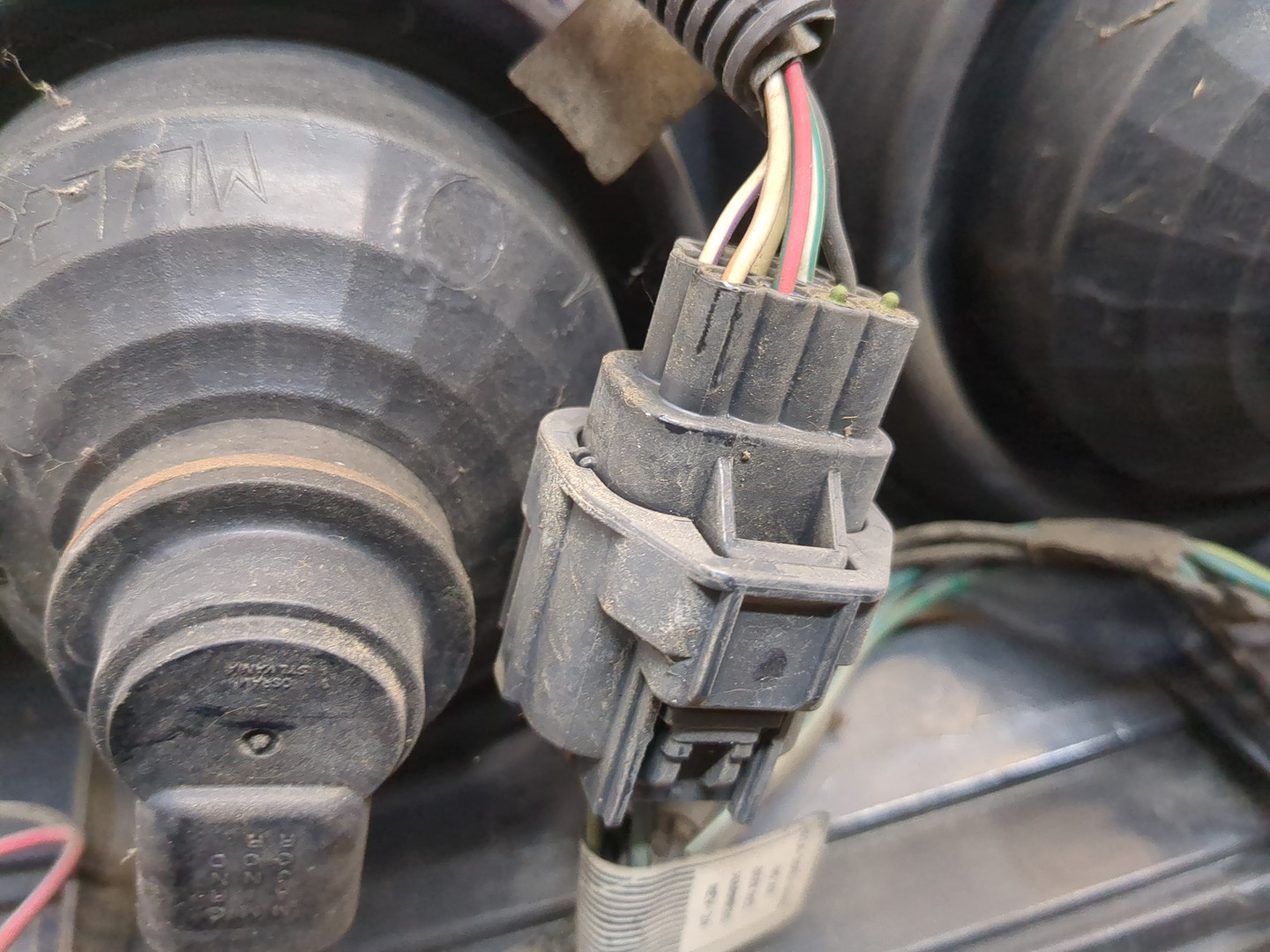 Фонарь задний левый