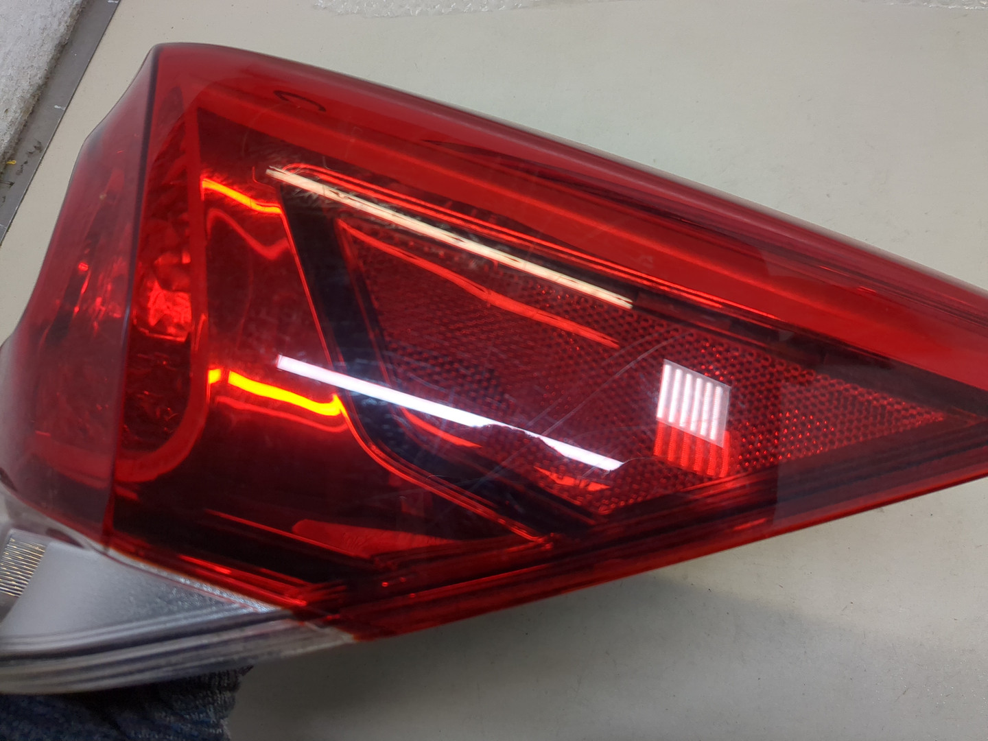 Фонарь задний правый