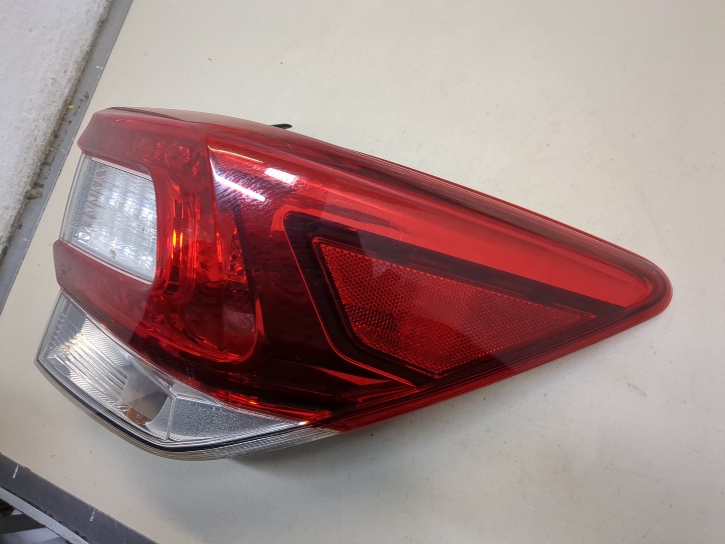 Фонарь задний правый