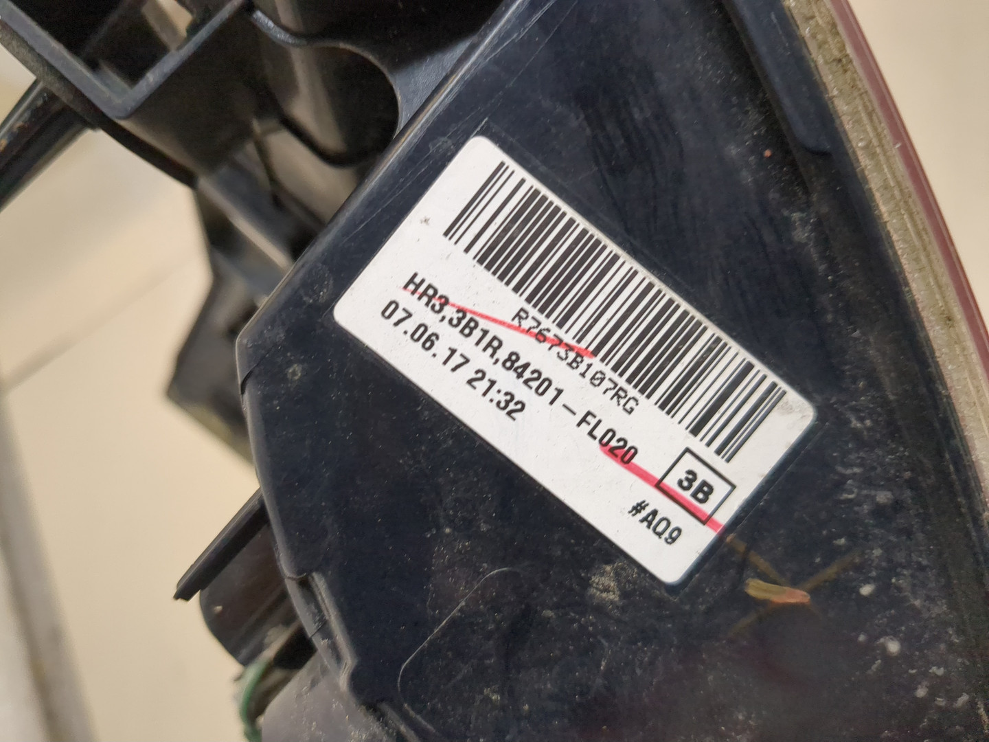 Фонарь задний правый