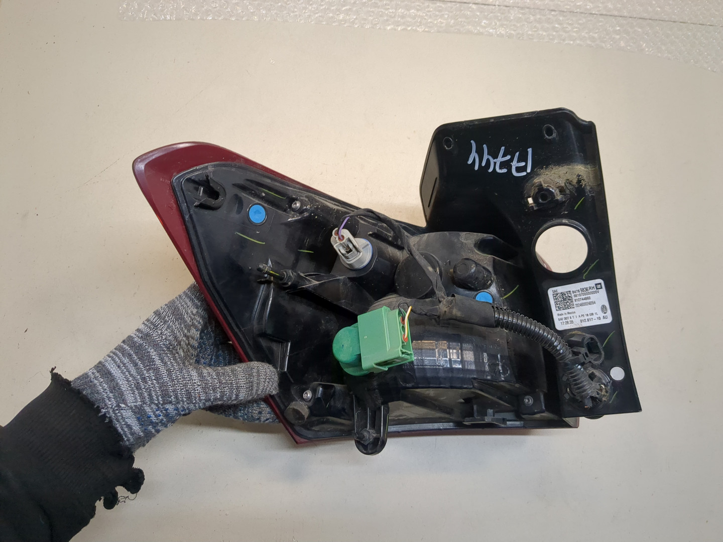 Фонарь задний правый