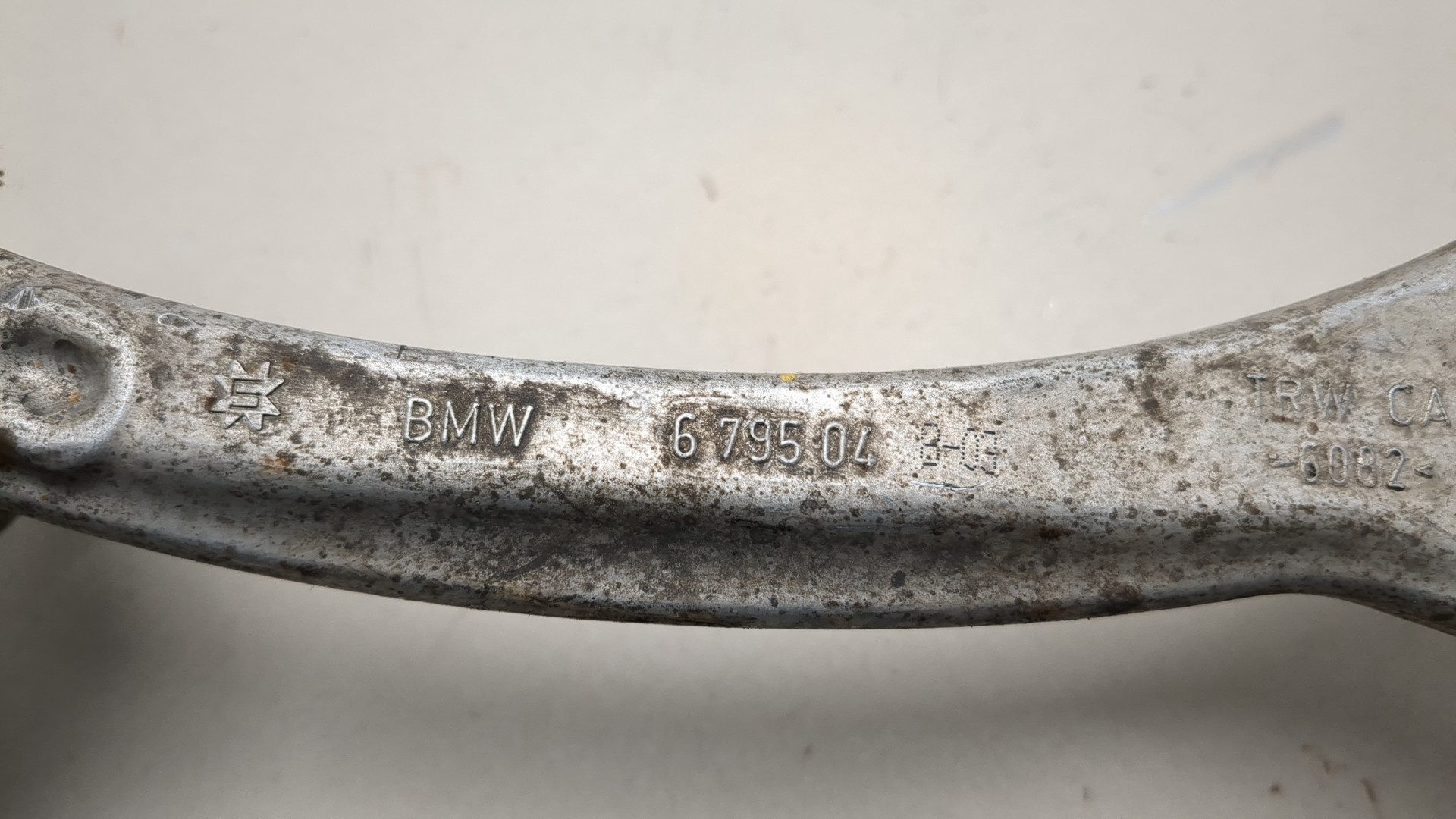 Рычаг задний правый