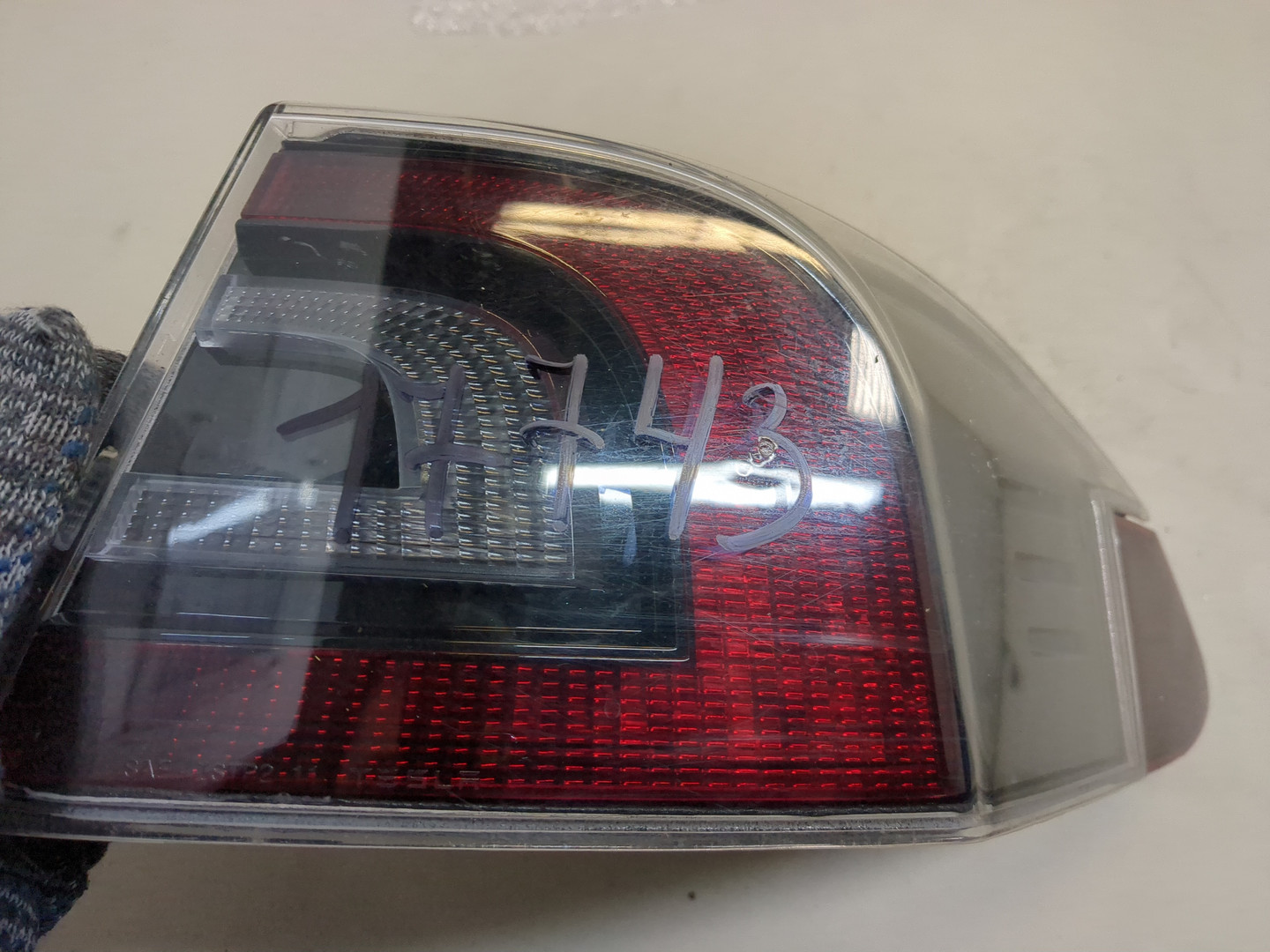 Фонарь задний правый