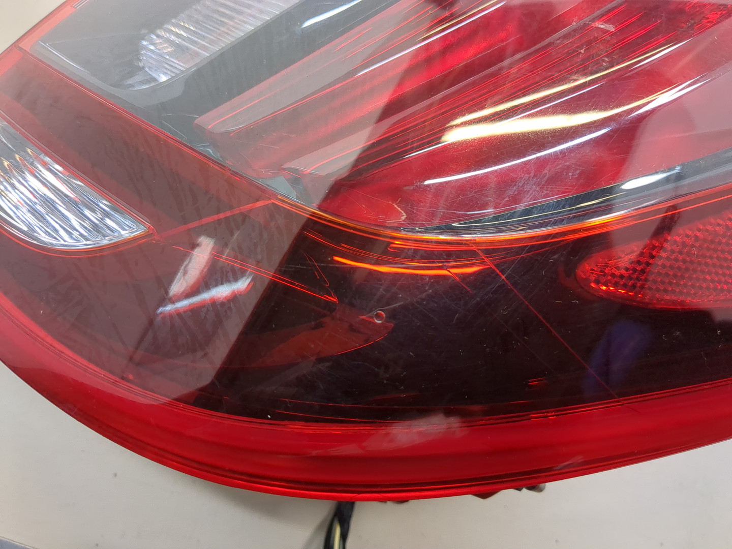 Фонарь задний правый