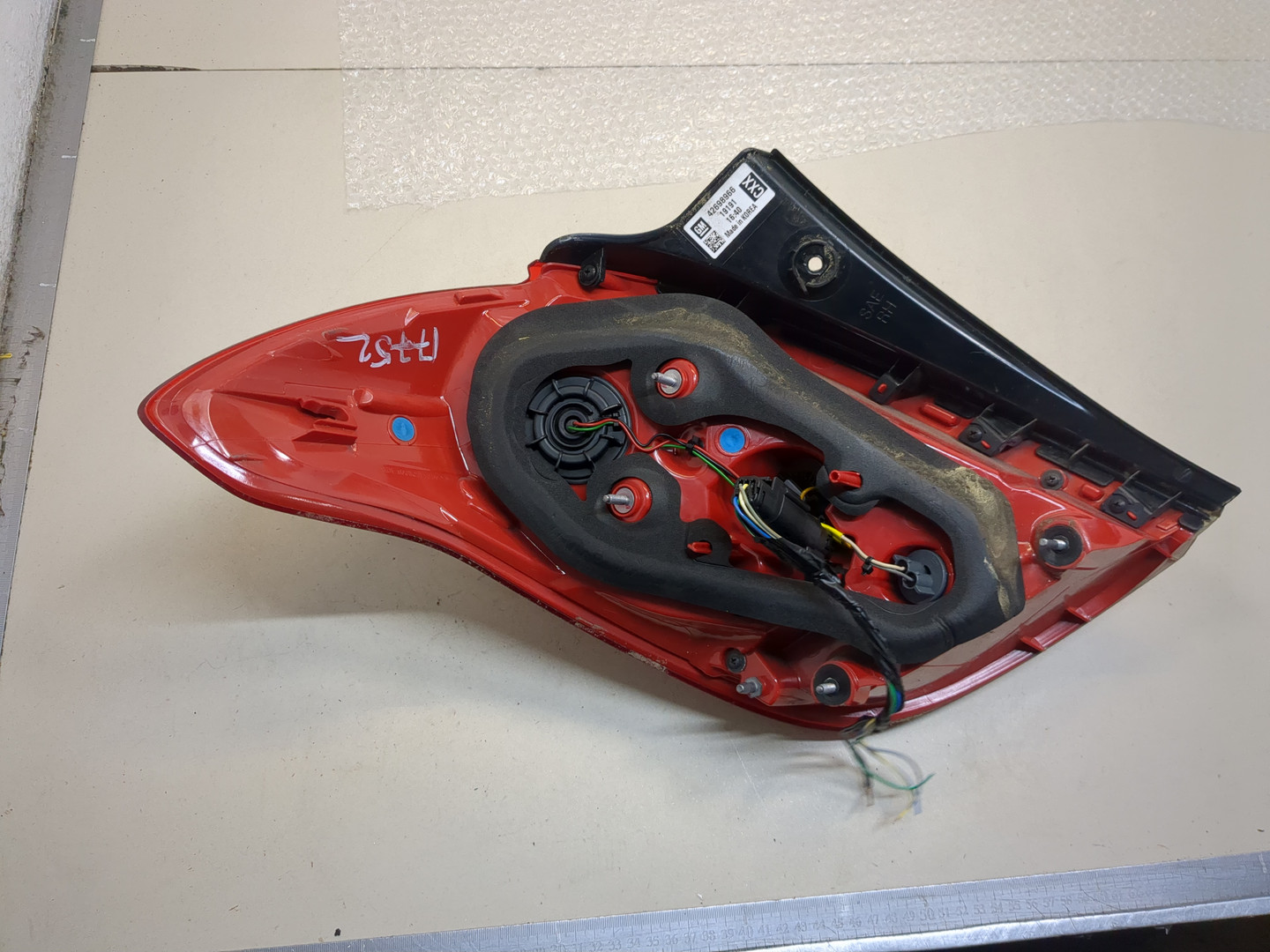 Фонарь задний правый