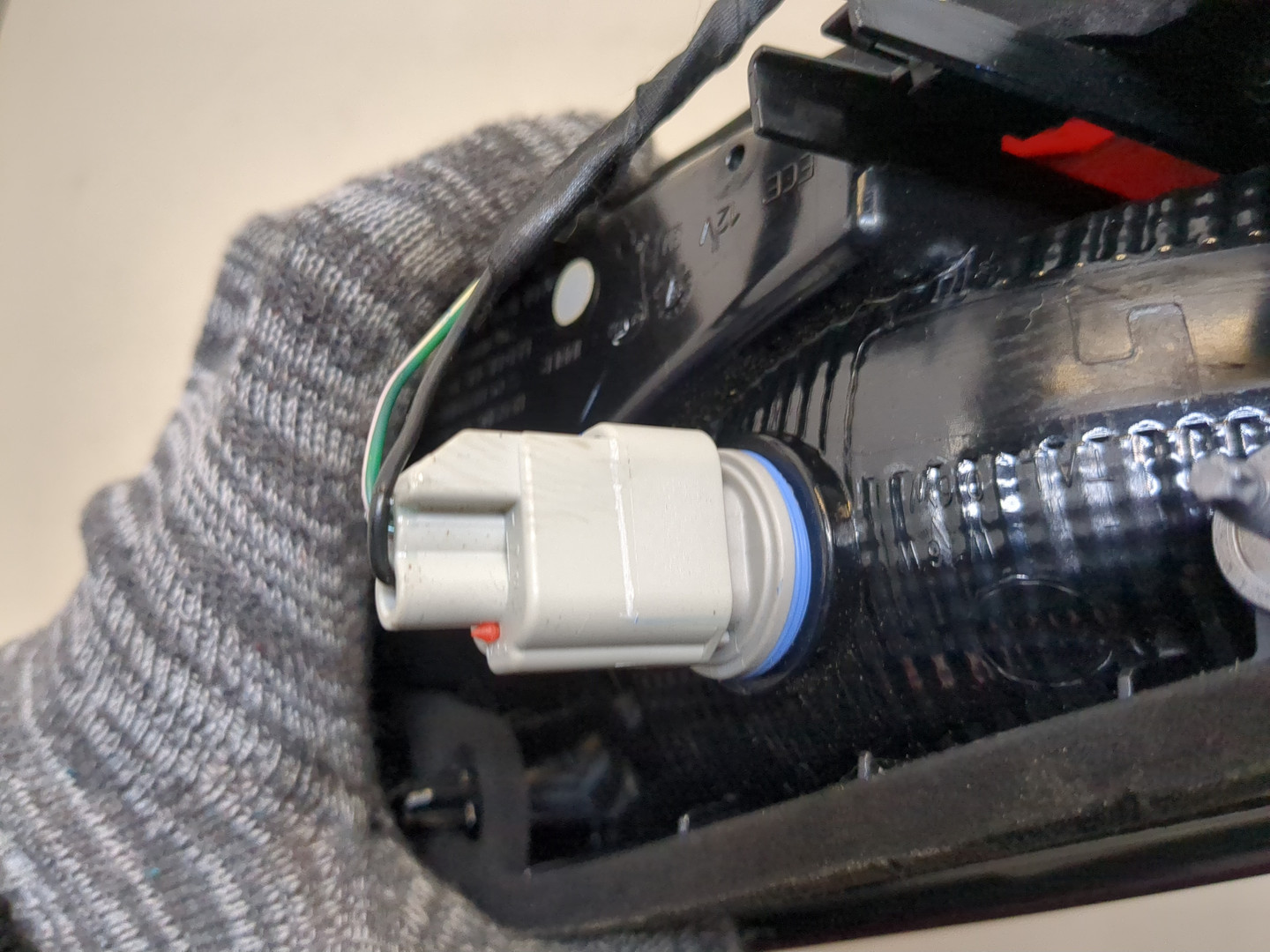 Фонарь задний внутренний левый