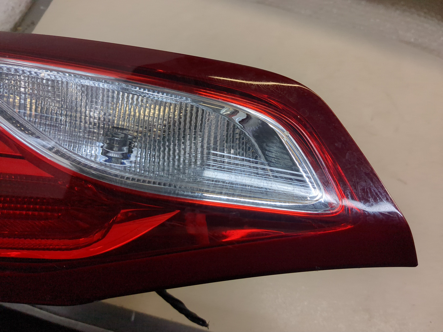 Фонарь задний внутренний левый