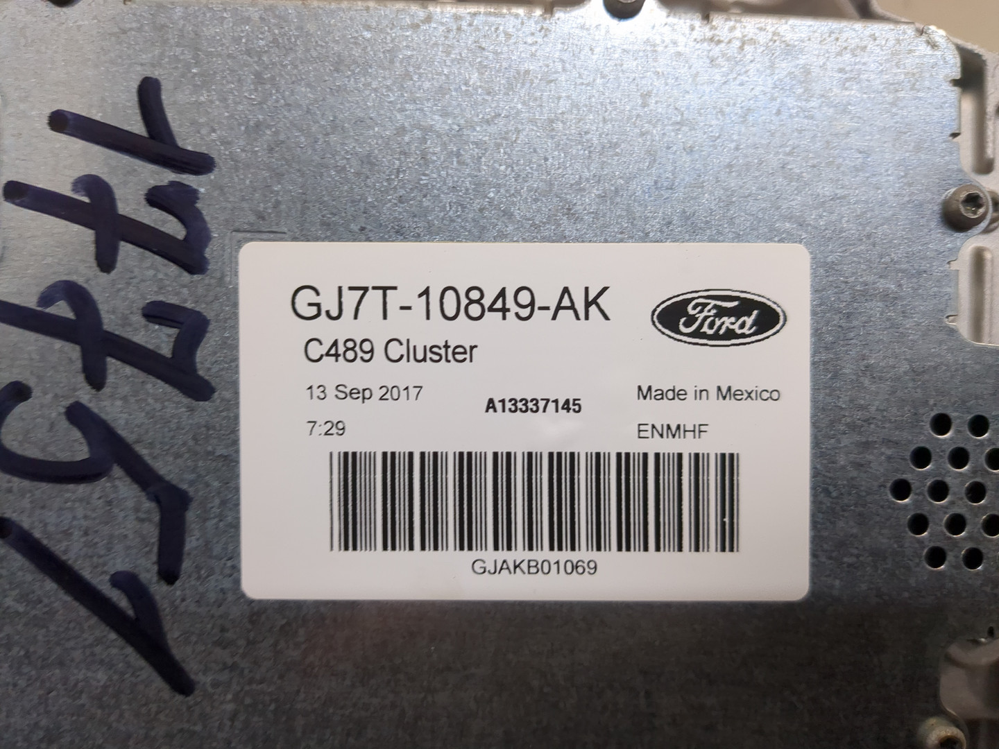 Панель приборов