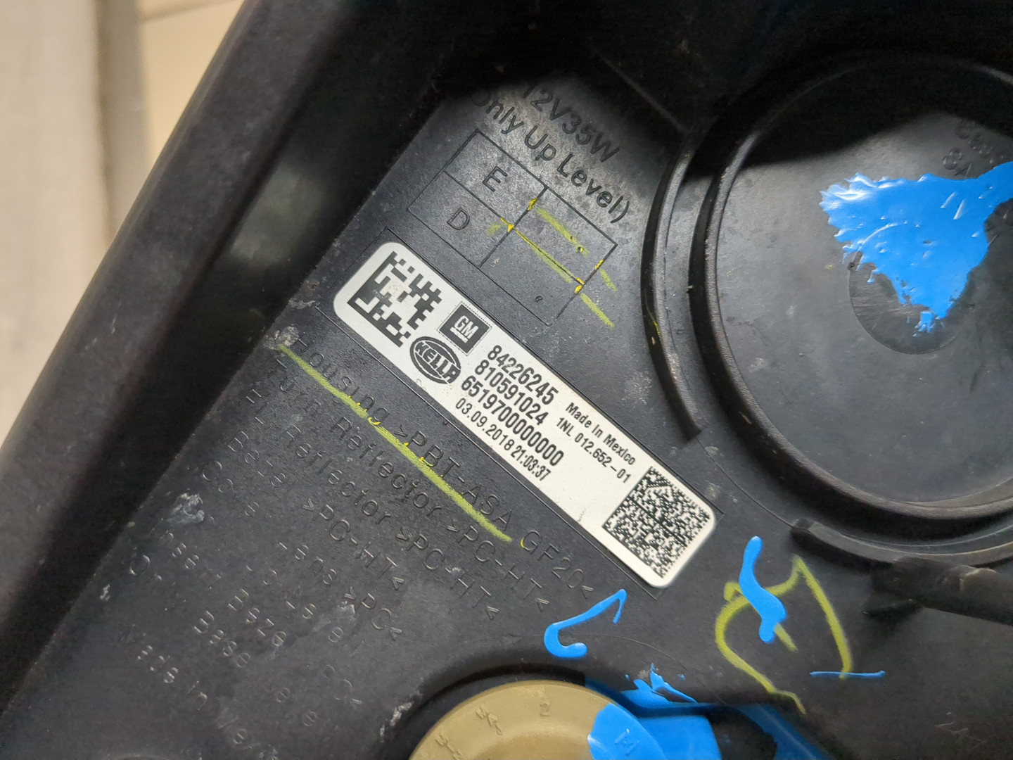 Фара противотуманная левая