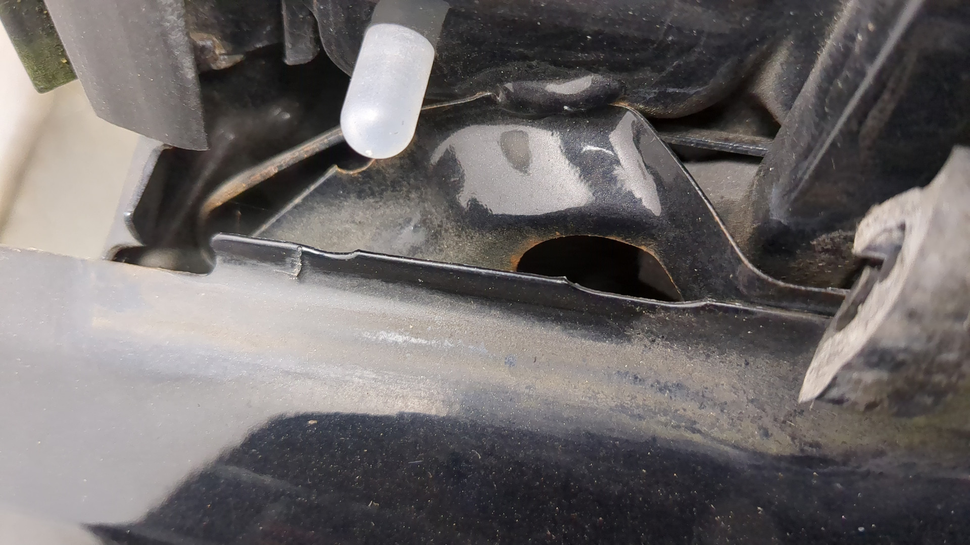 Дверь передняя левая