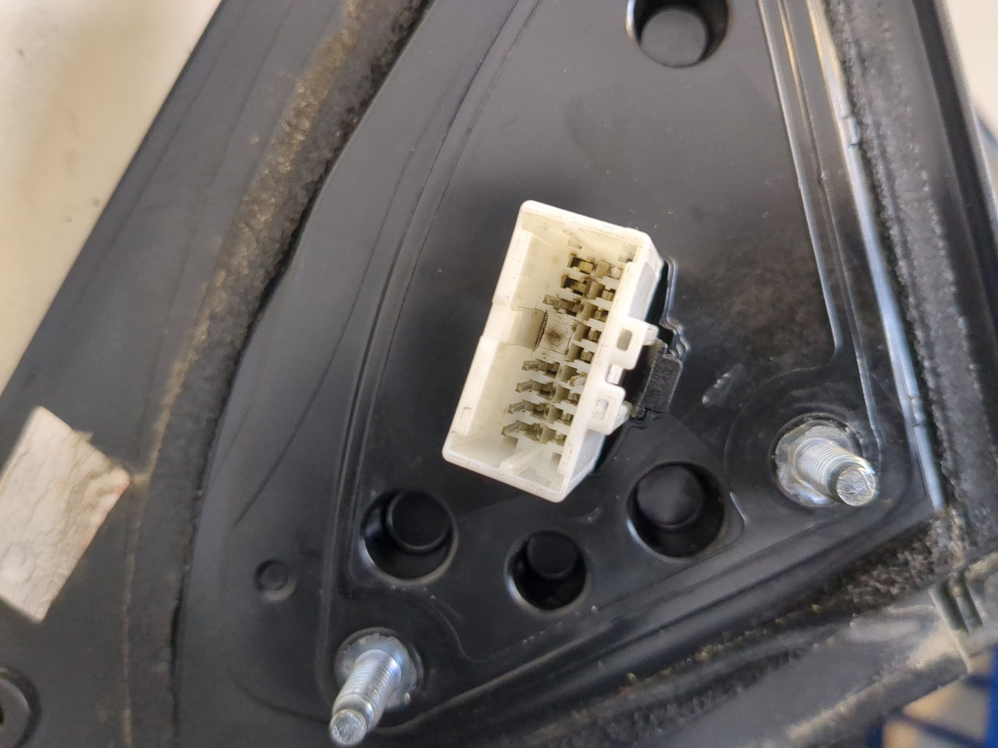 Зеркало правое электрическое