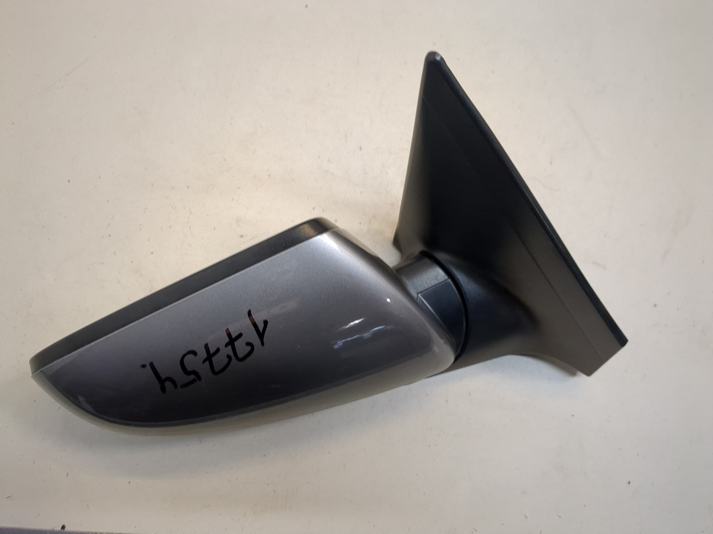 Зеркало правое электрическое