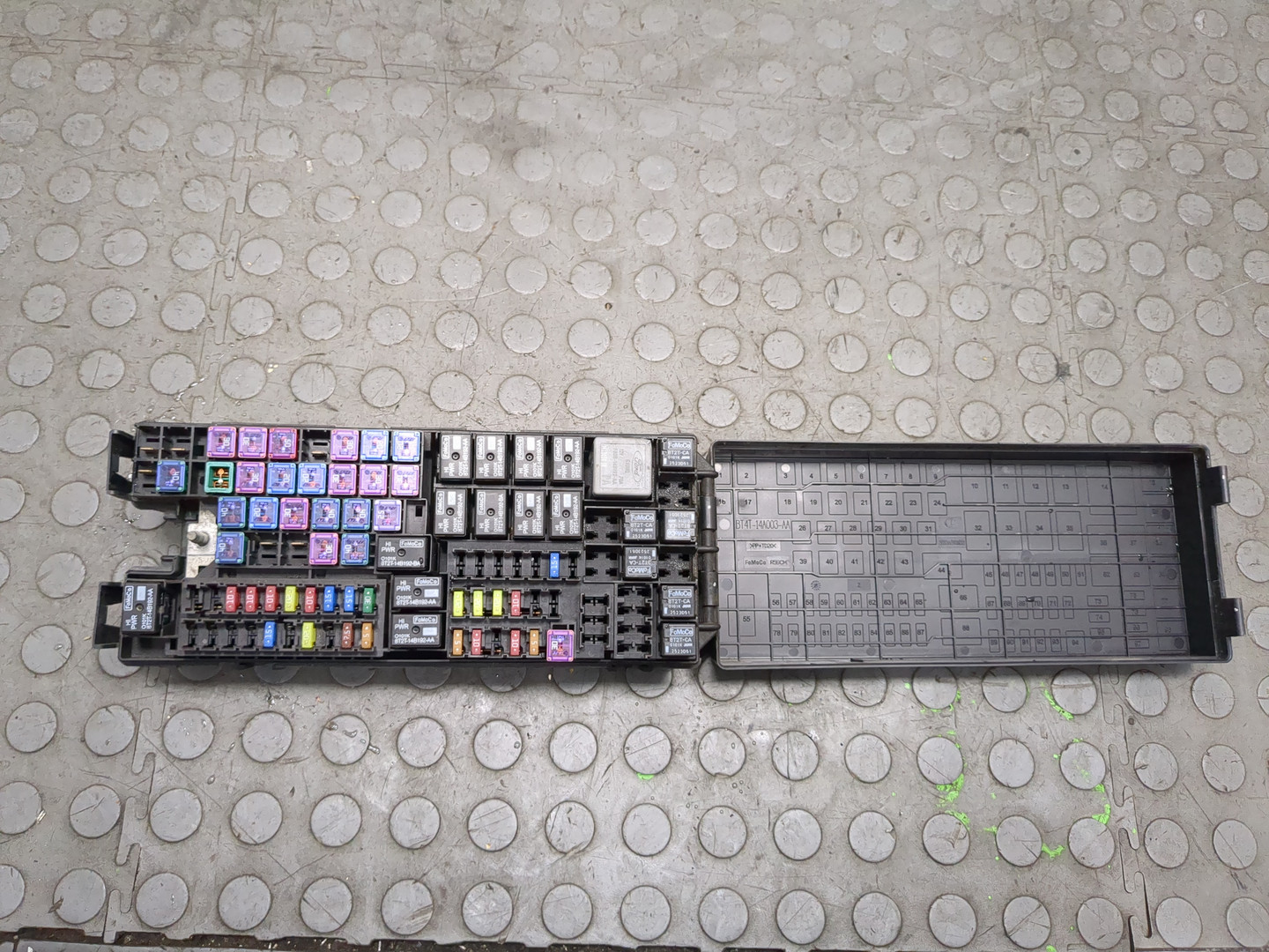 Блок предохранителей