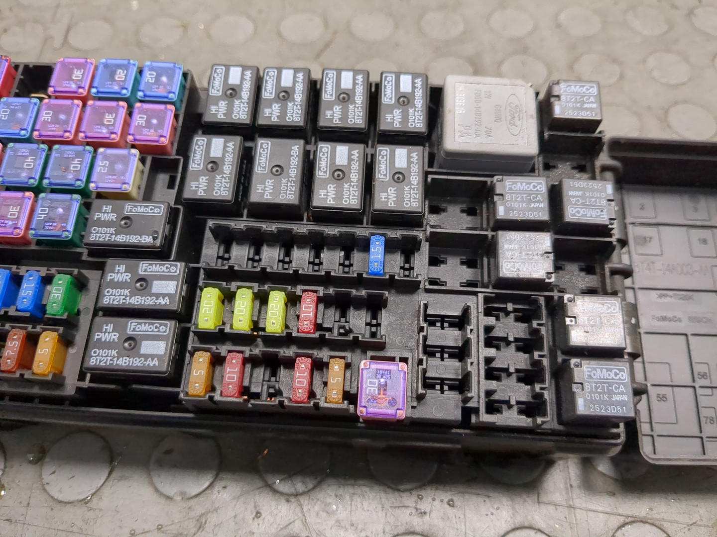 Блок предохранителей