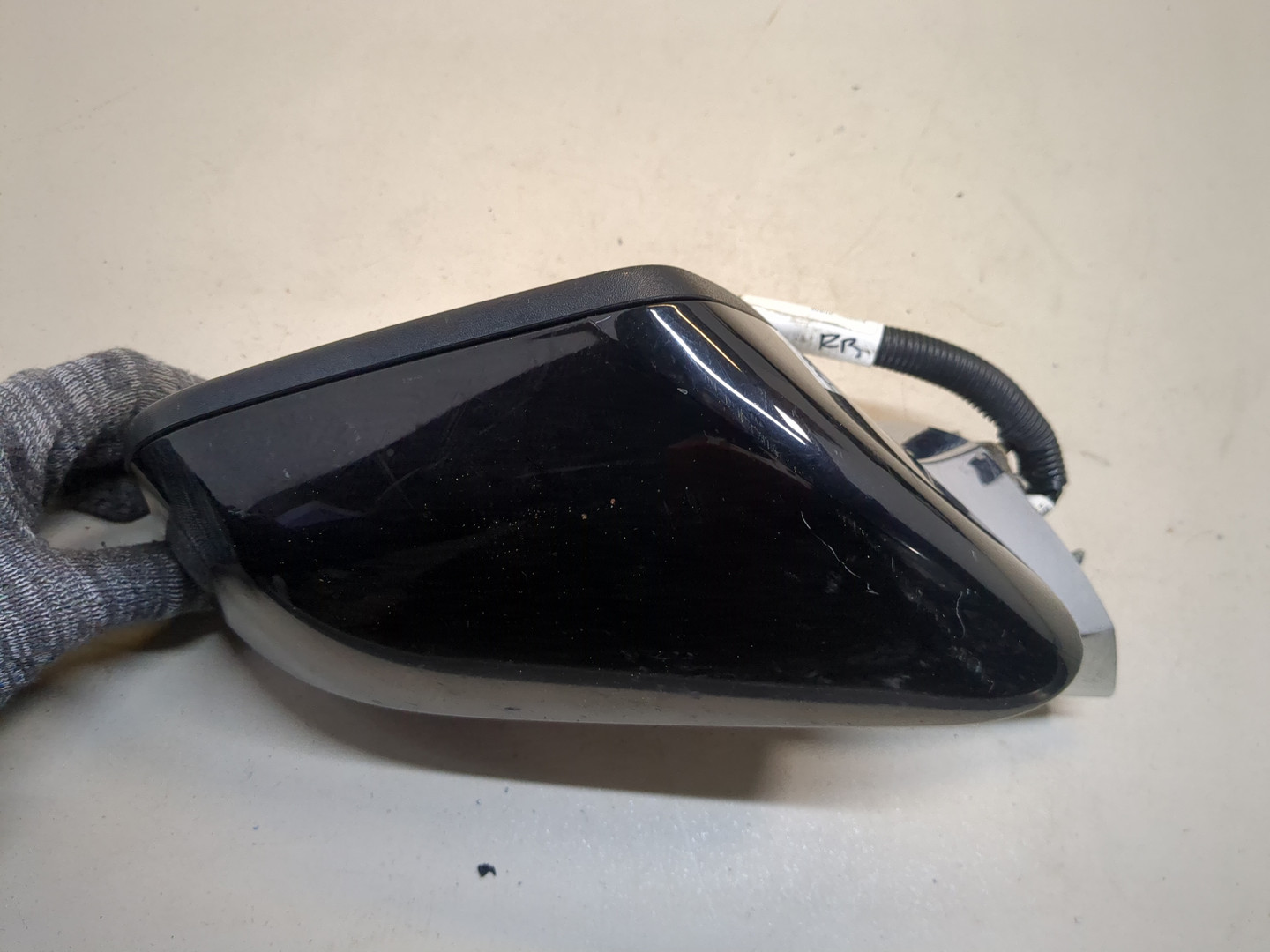 Зеркало правое электрическое