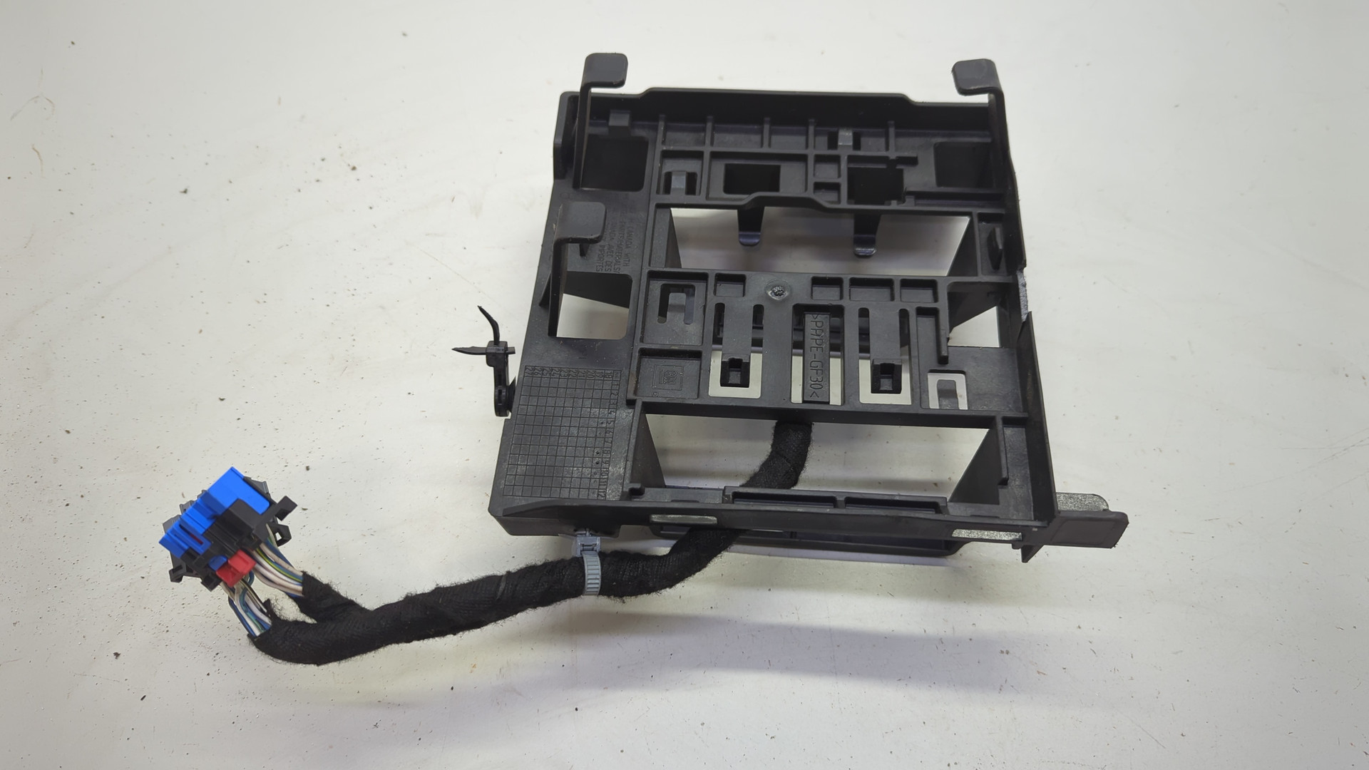 Кронштейн электронного блока управления / контроля