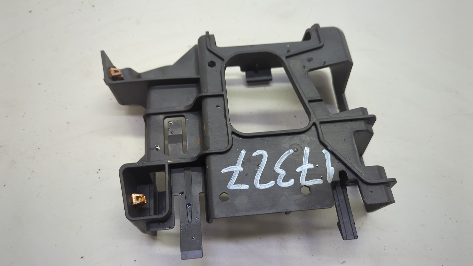 Кронштейн электронного блока управления / контроля