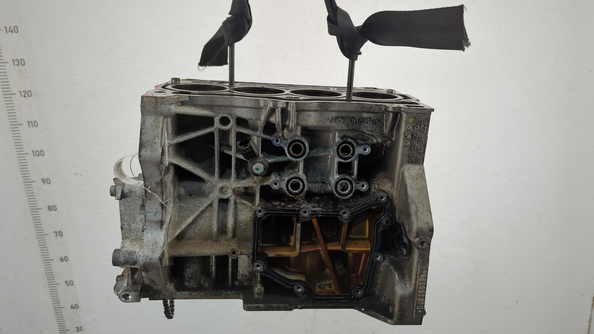 Блок двигателя