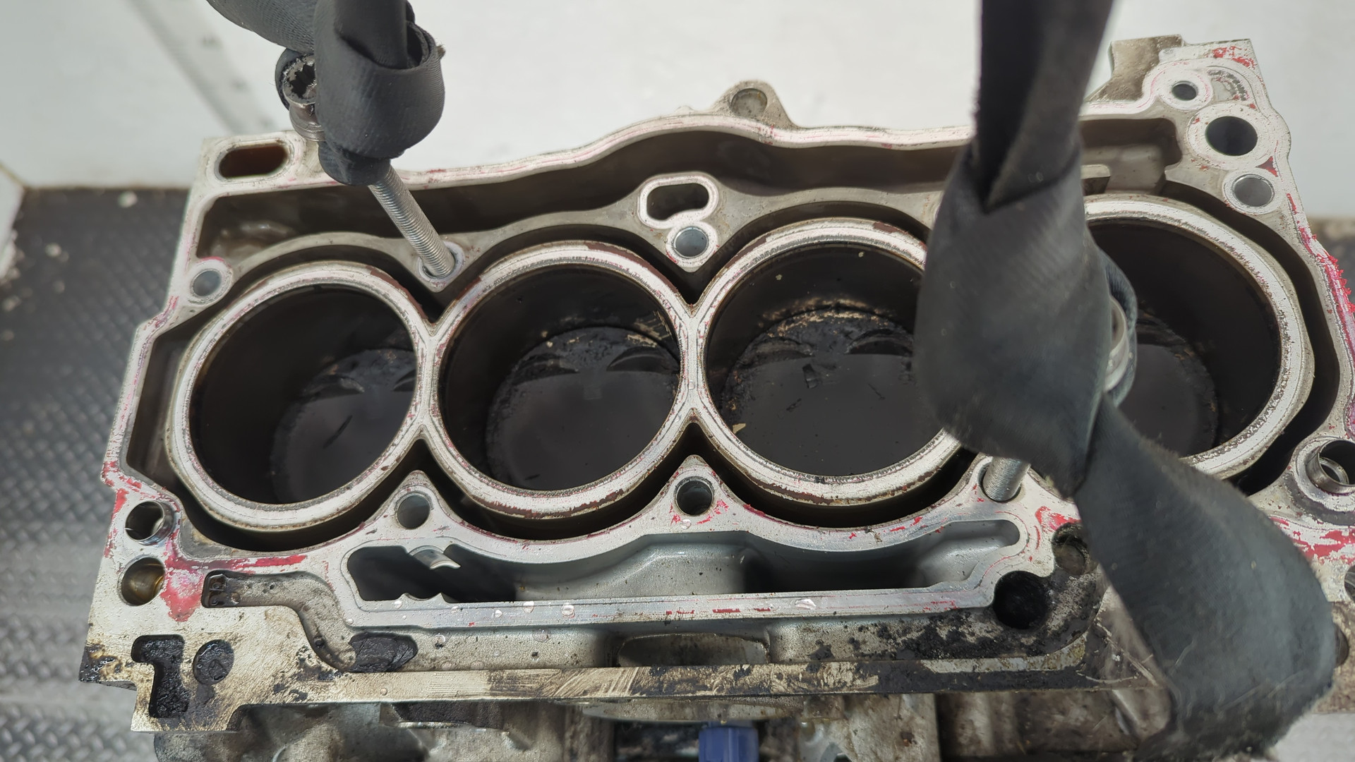 Блок двигателя