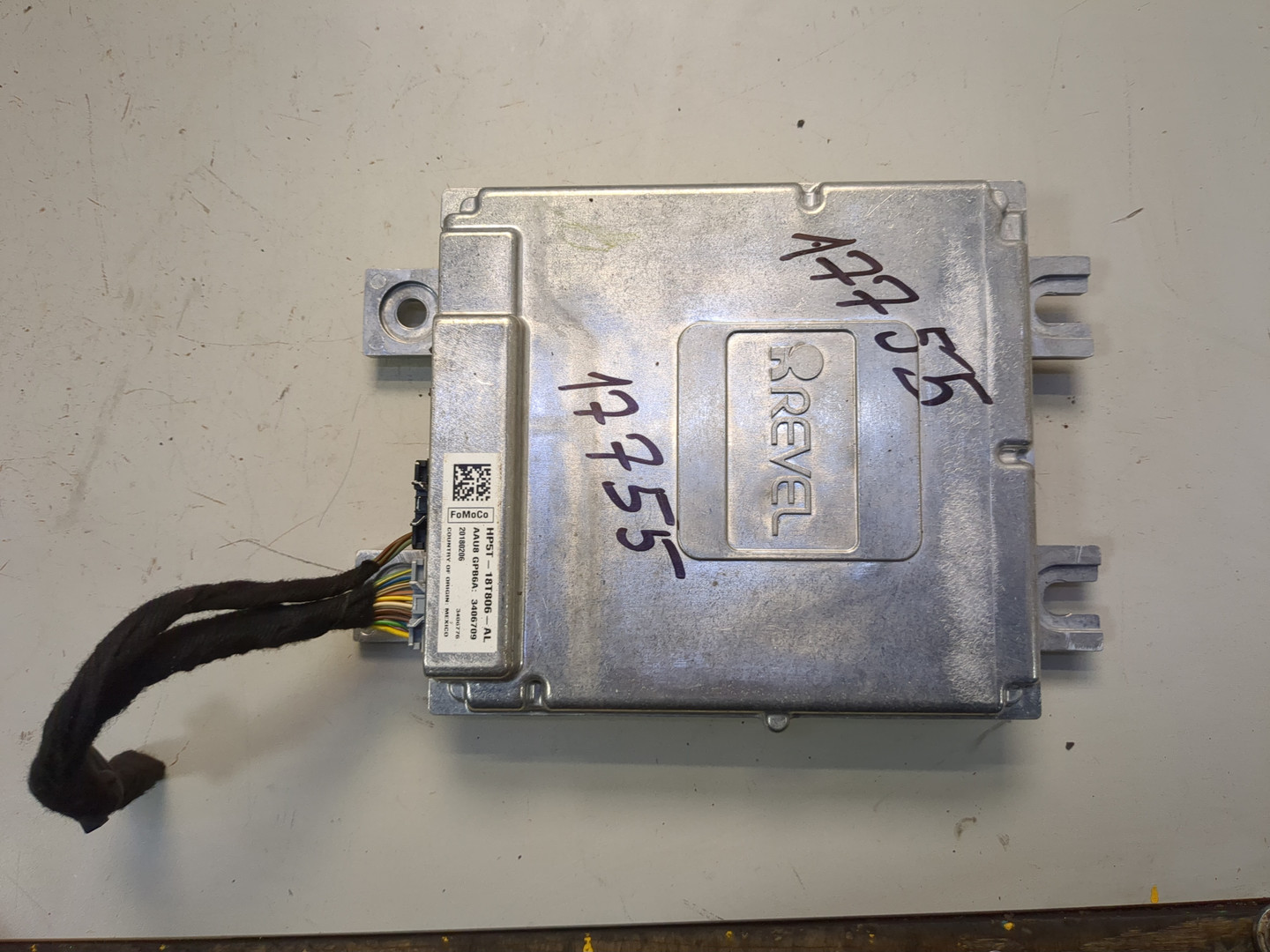 Усилитель акустической системы