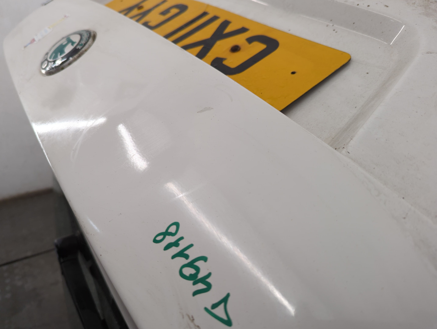 Дверь багажника