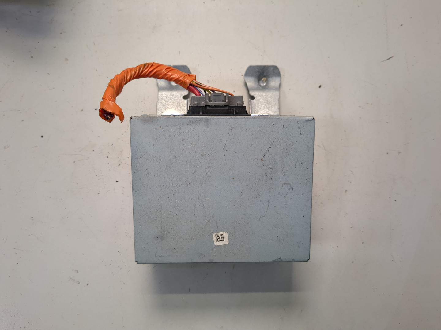 Преобразователь напряжения (адаптер)