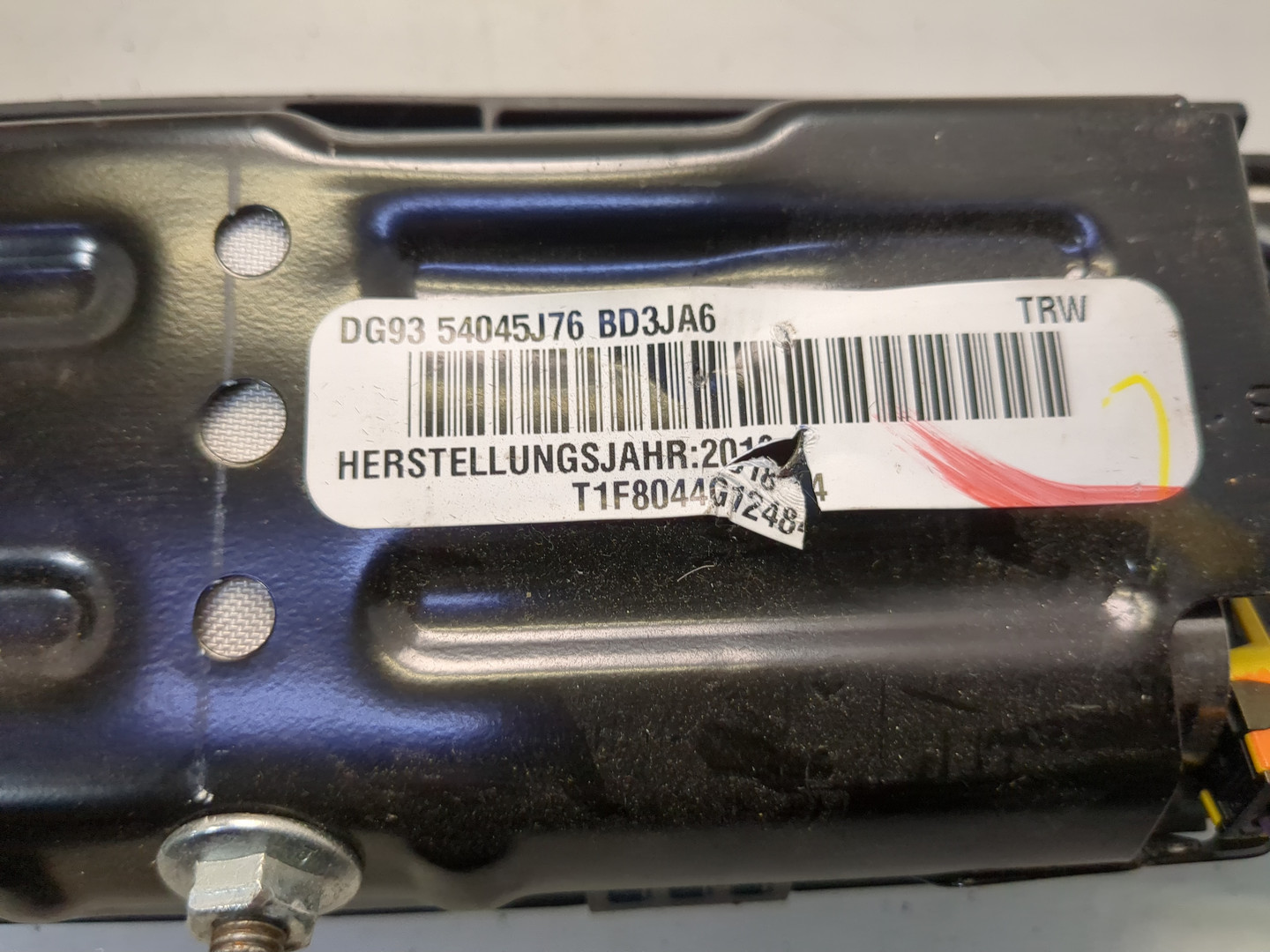 Подушка безопасности нижняя (для колен)