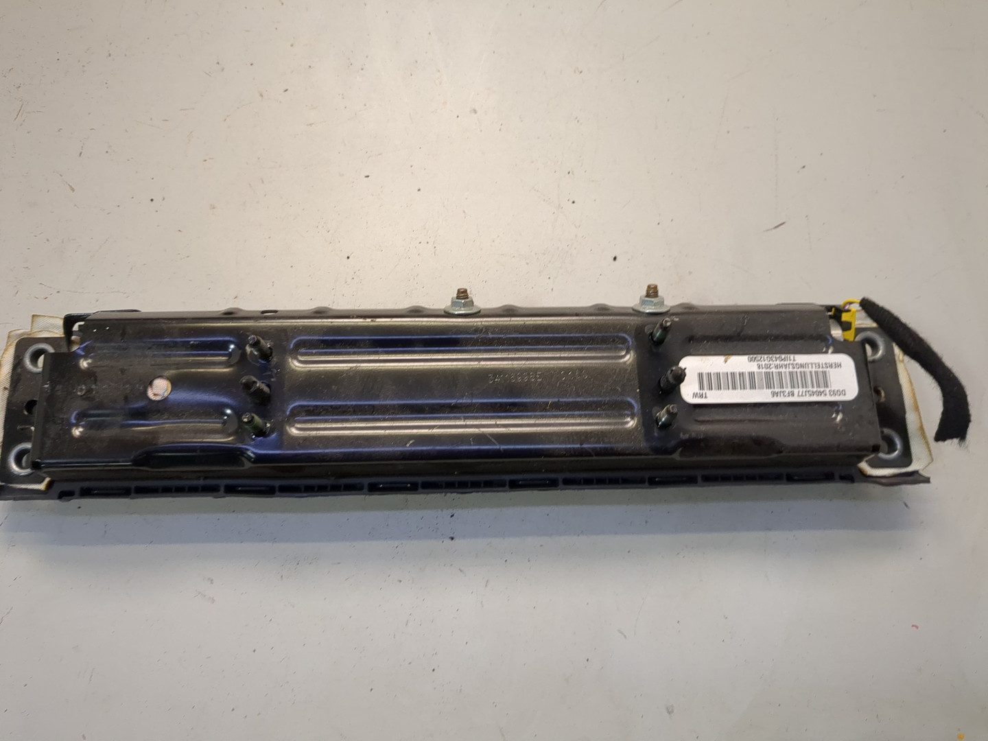 Подушка безопасности нижняя (для колен)